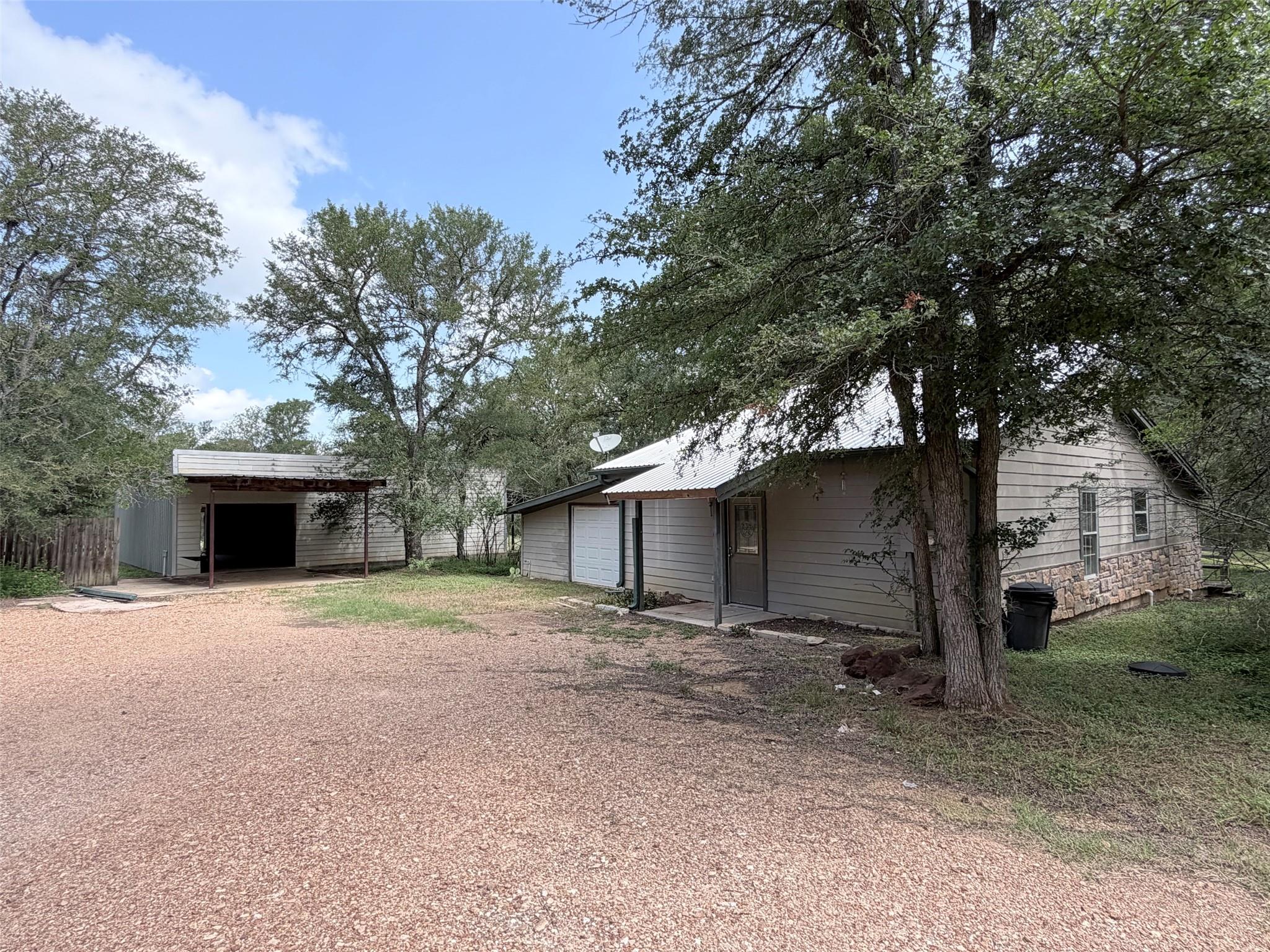 236 A Piney Ridge Dr Property Photo 2