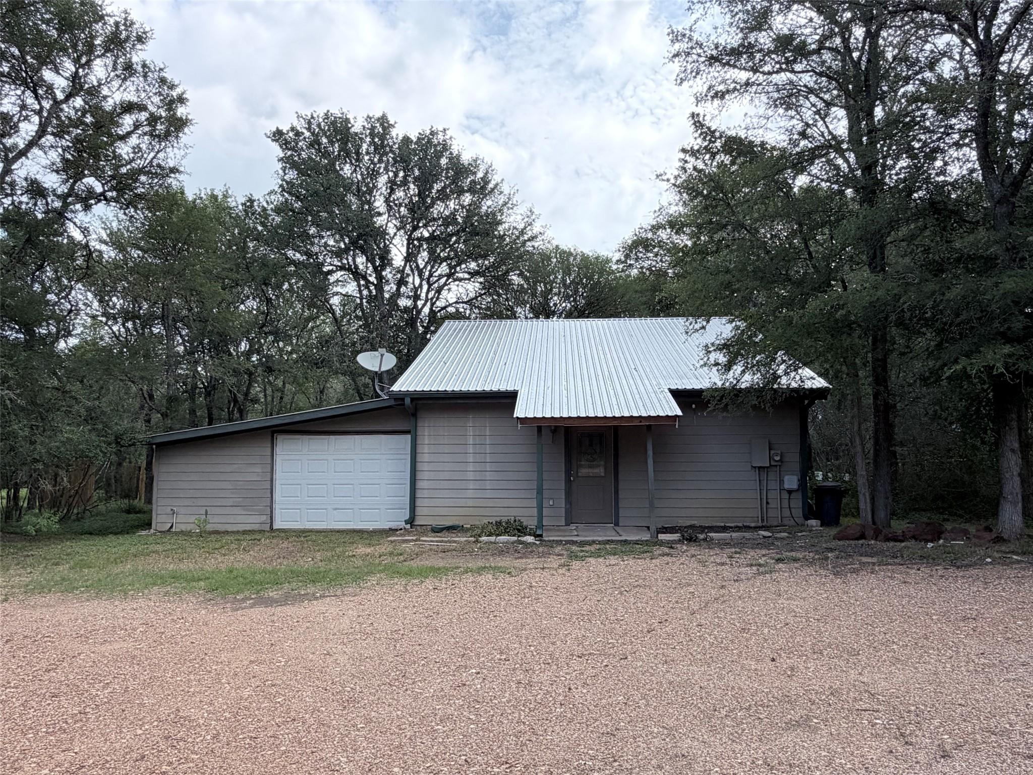236 A Piney Ridge Dr Property Photo 3