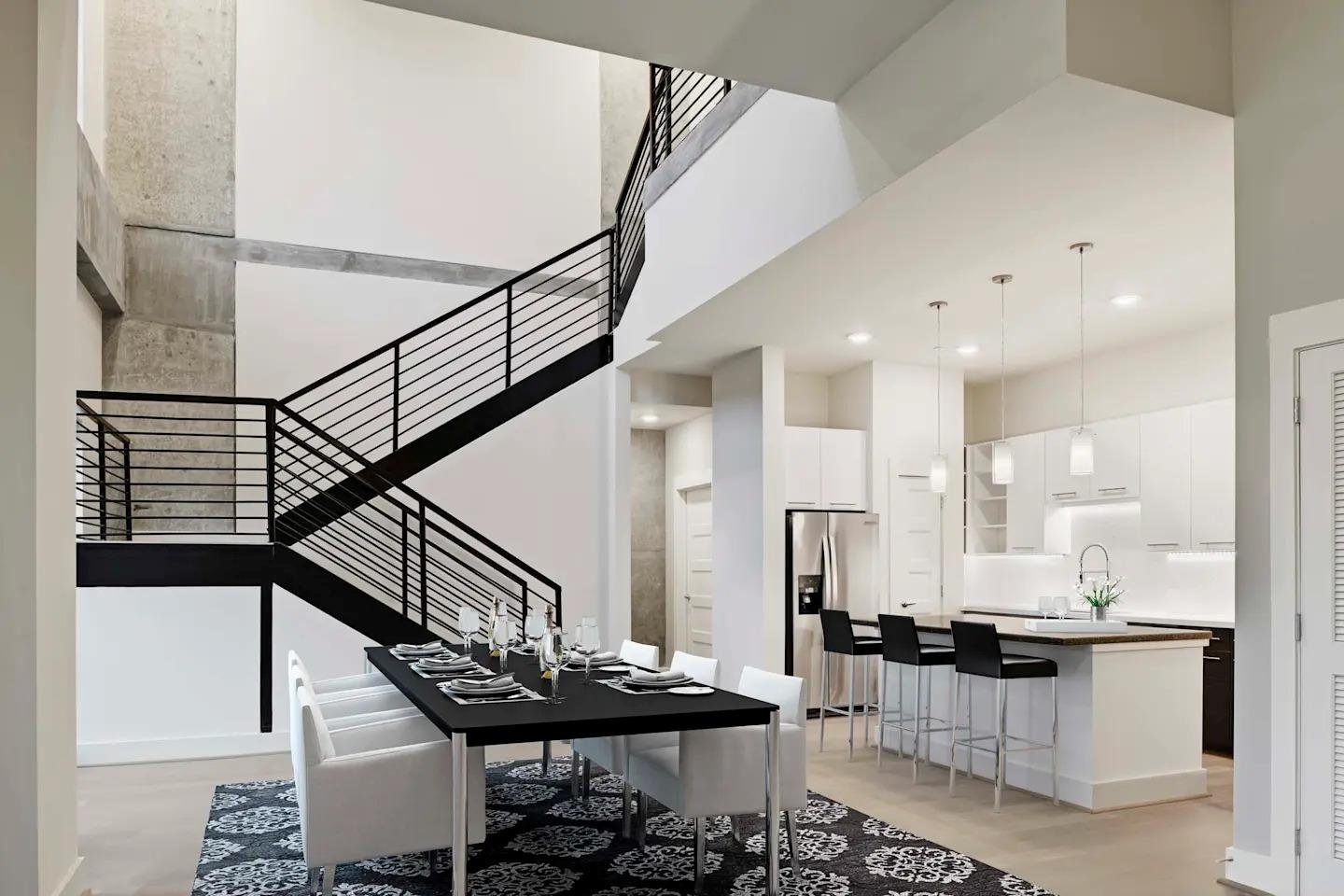 2727 Travis St #648 Property Photo 16