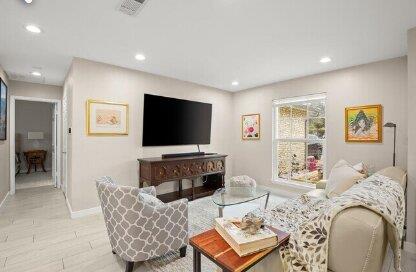 11915 Wander Ln Property Photo 9