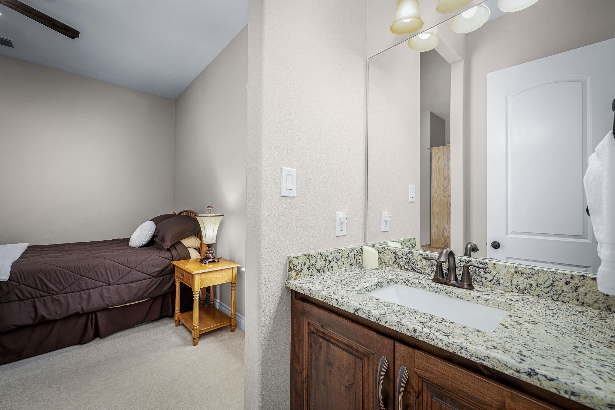 2041 Incrociato Property Photo 20
