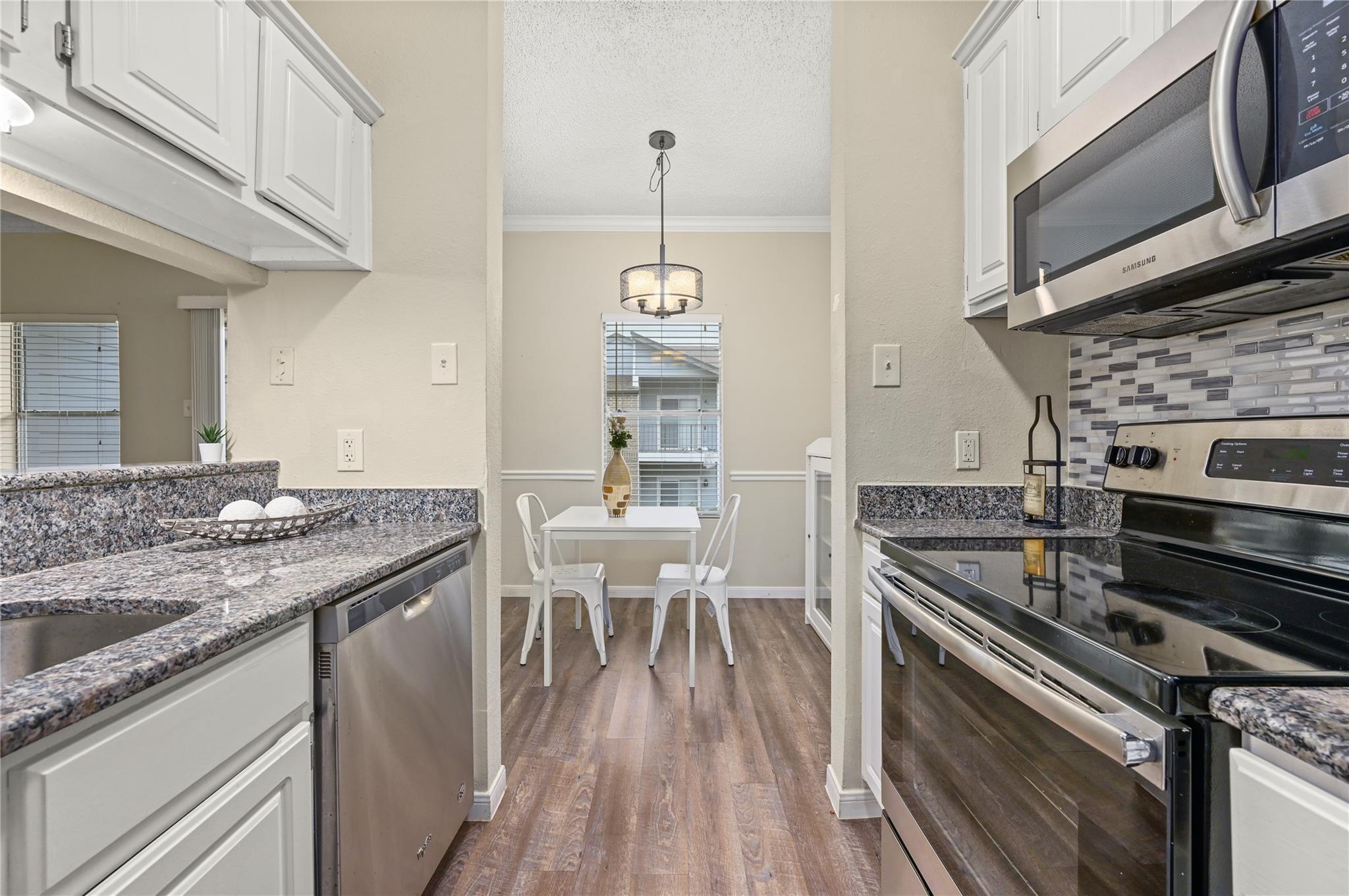 12166 Metric Blvd #246 Property Photo 2