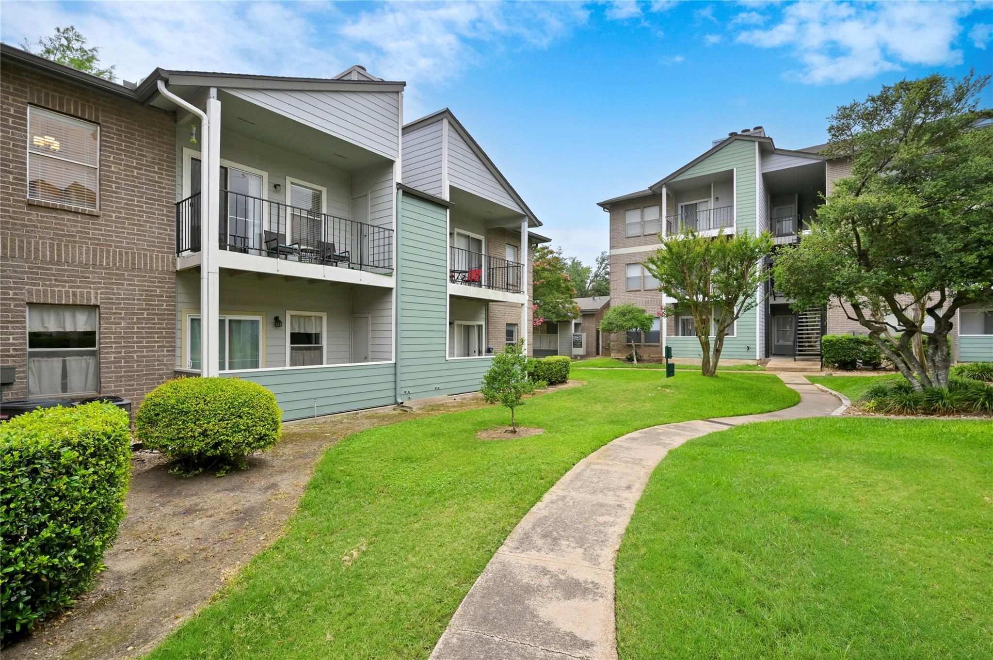 12166 Metric Blvd #246 Property Photo 4