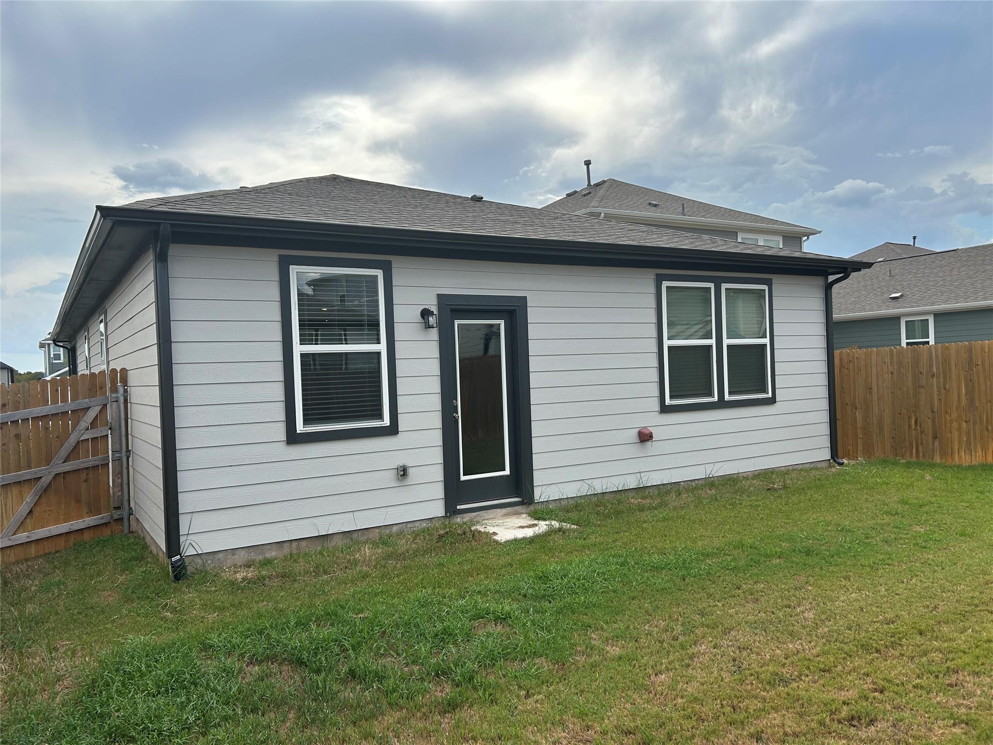 118 Two Bits Ln Property Photo 22