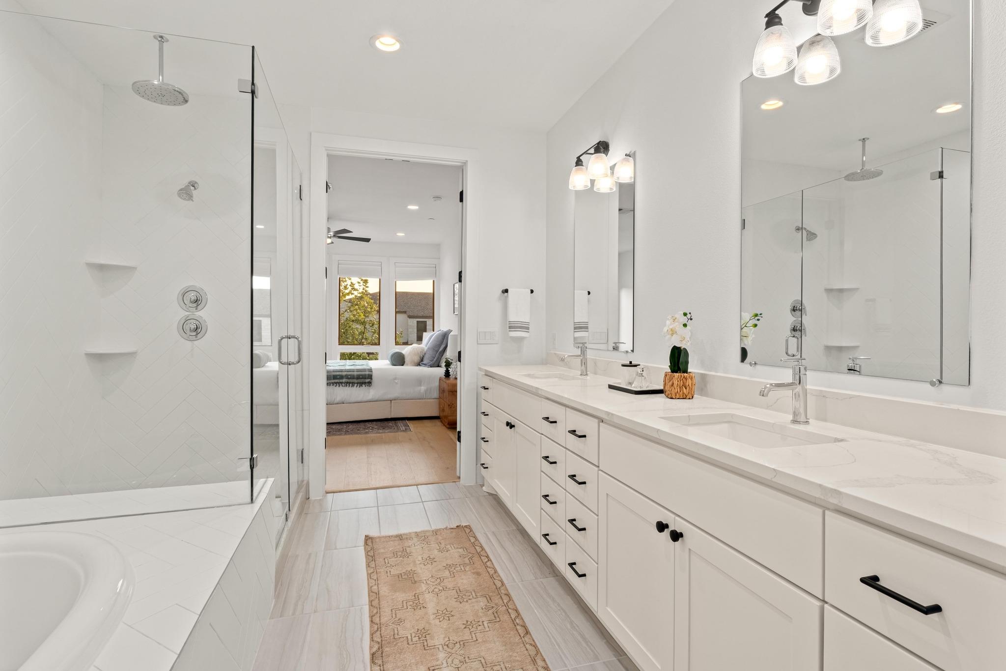 4512 Unity Cir Property Photo 12