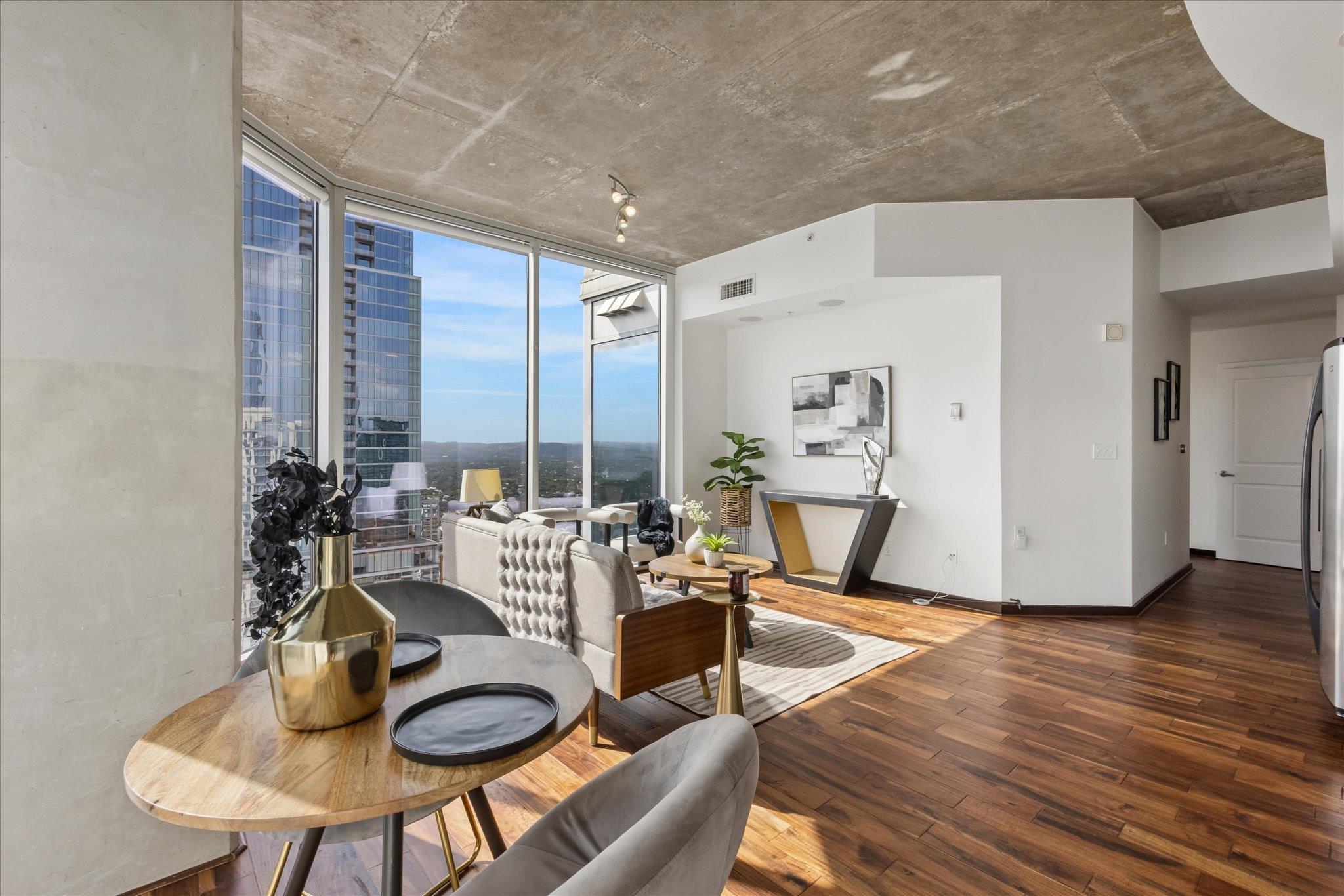 360 Nueces St #4202 Property Photo 6