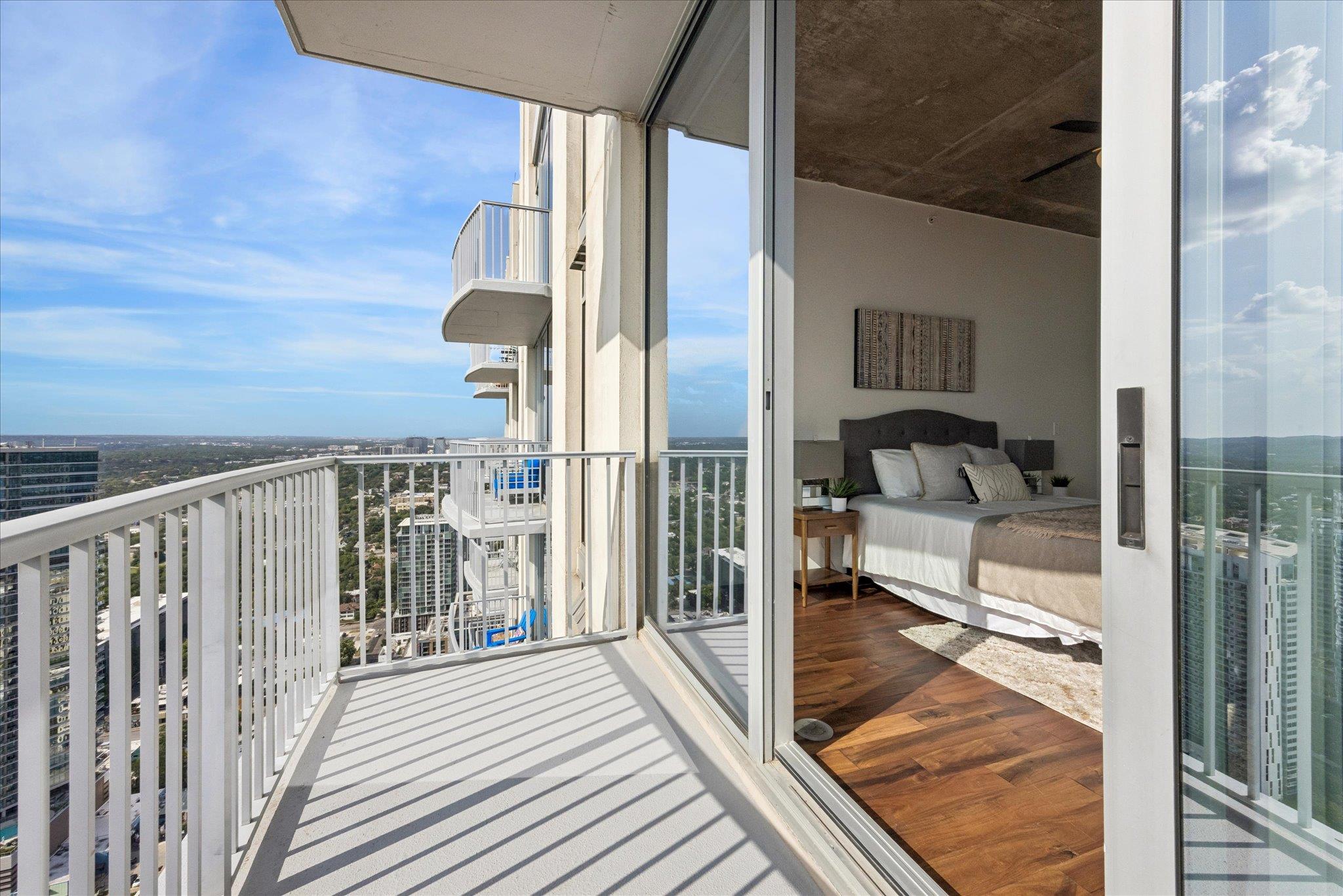 360 Nueces St #4202 Property Photo 18