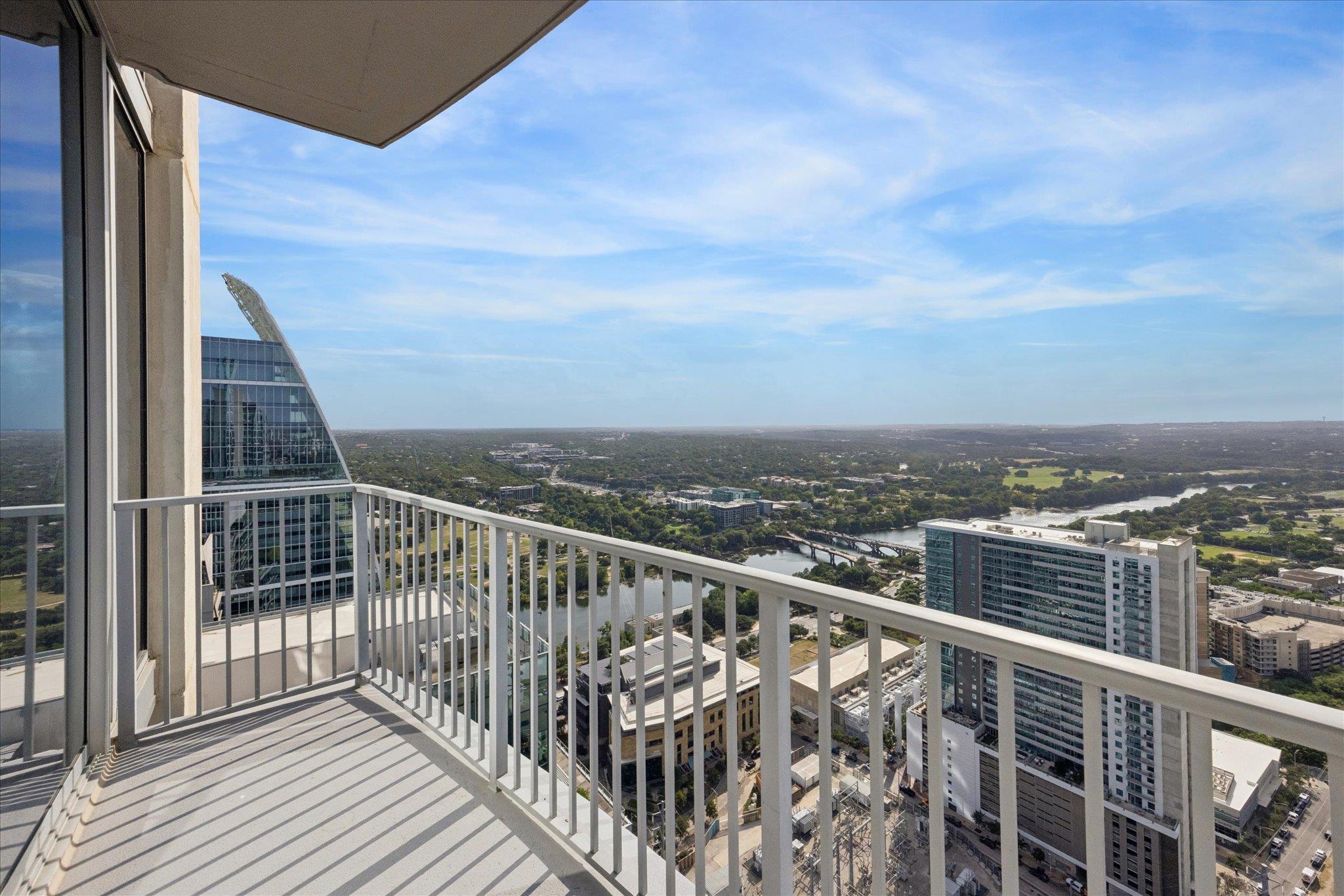 360 Nueces St #4202 Property Photo 25