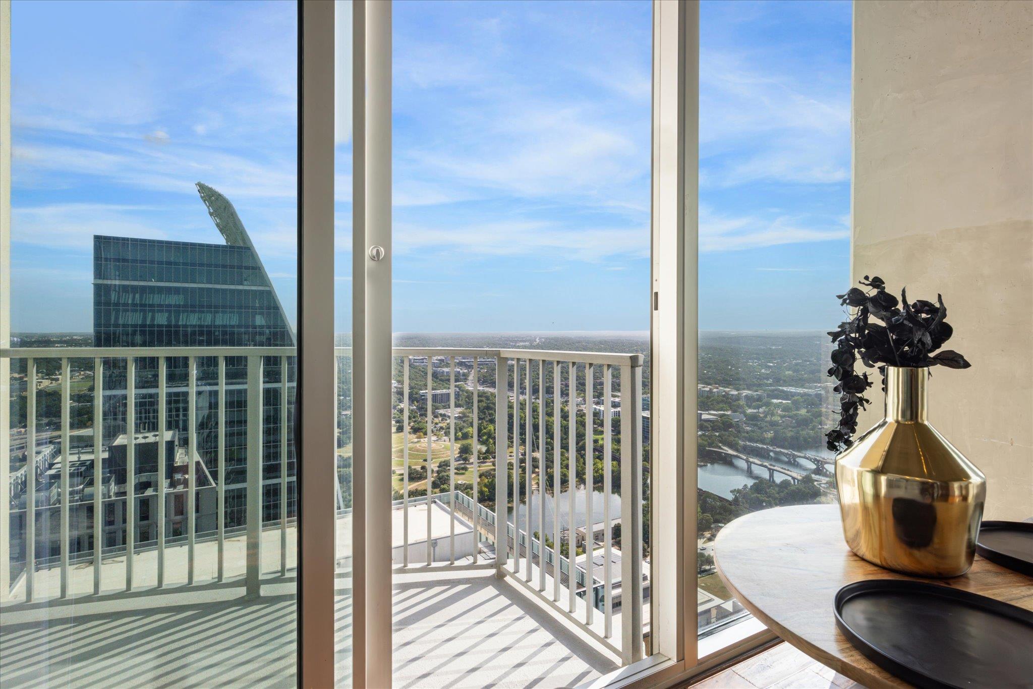 360 Nueces St #4202 Property Photo 26