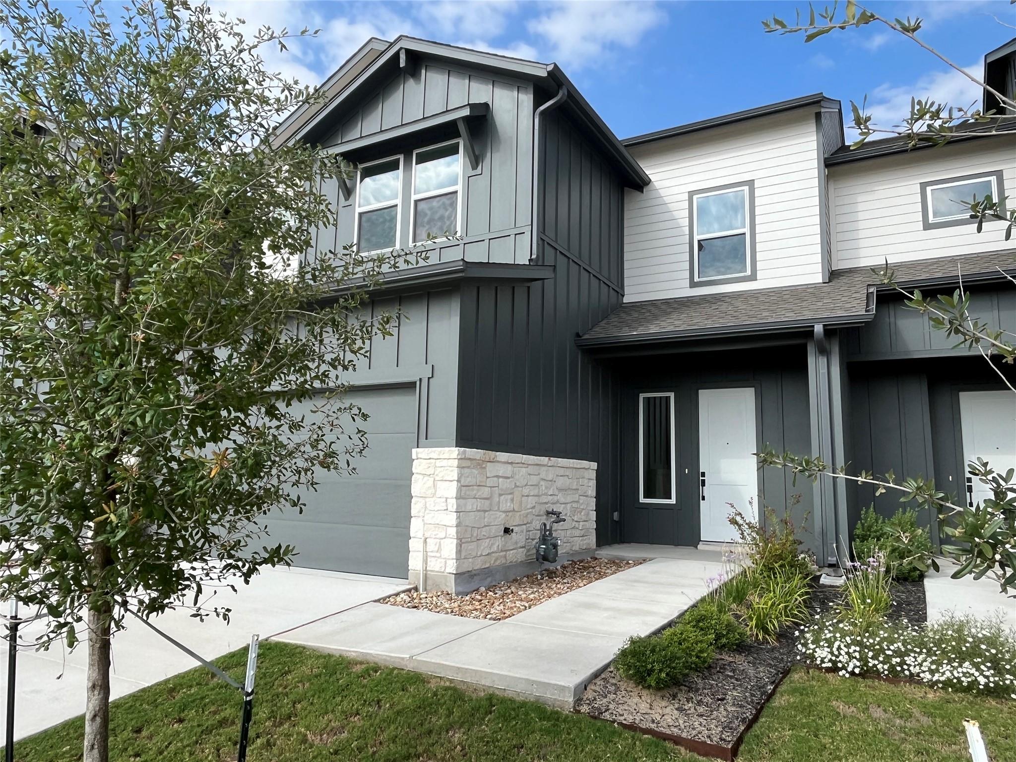 8611 Wellspring Loop Property Photo 1