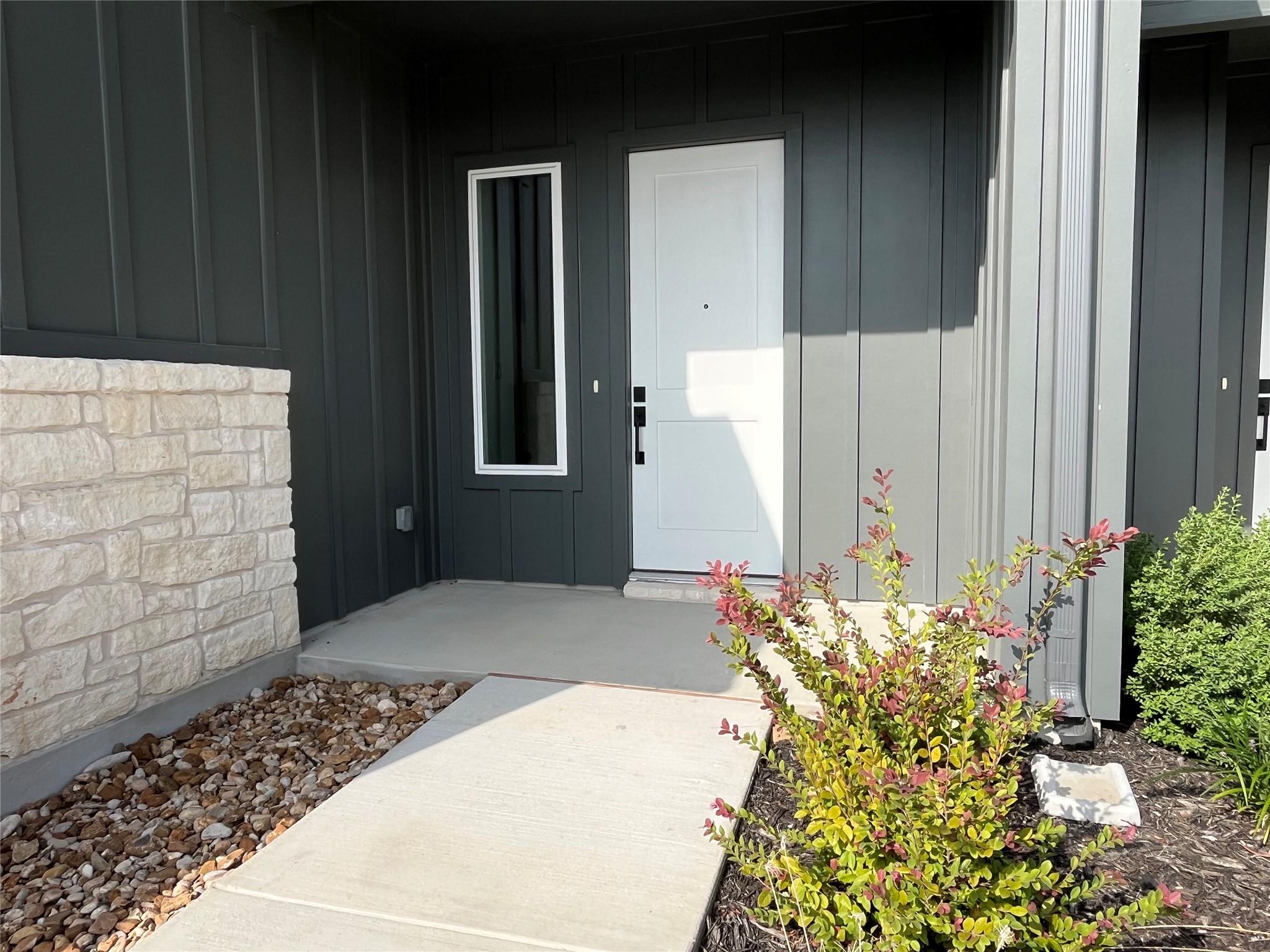 8611 Wellspring Loop Property Photo 2