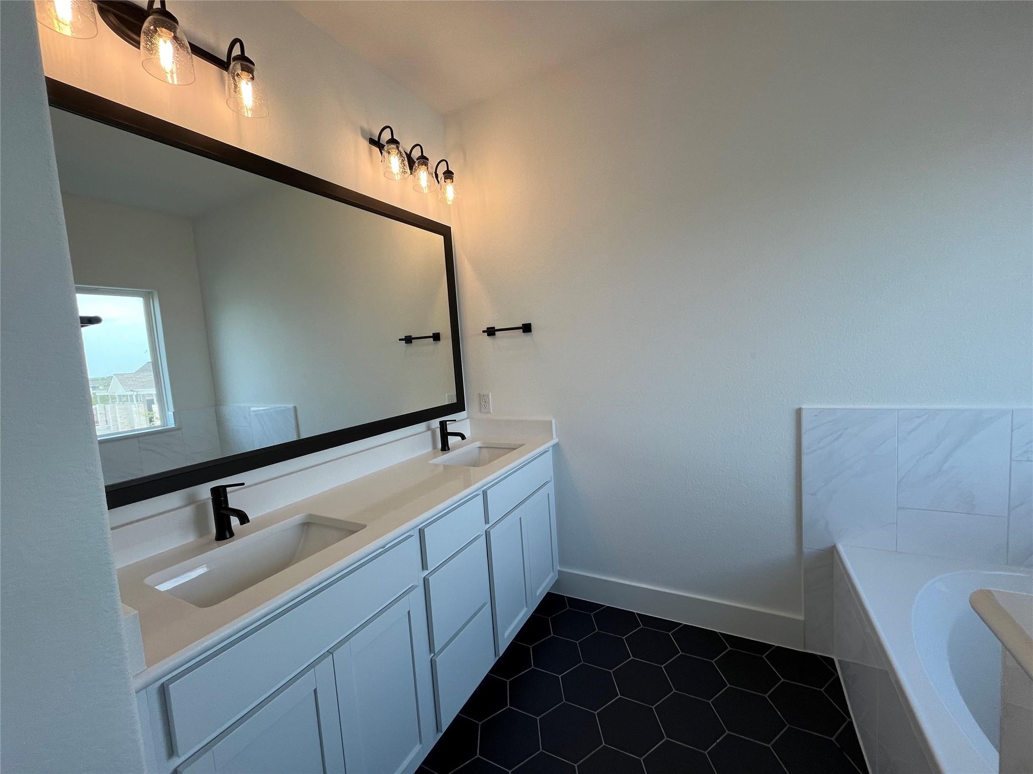 8611 Wellspring Loop Property Photo 16