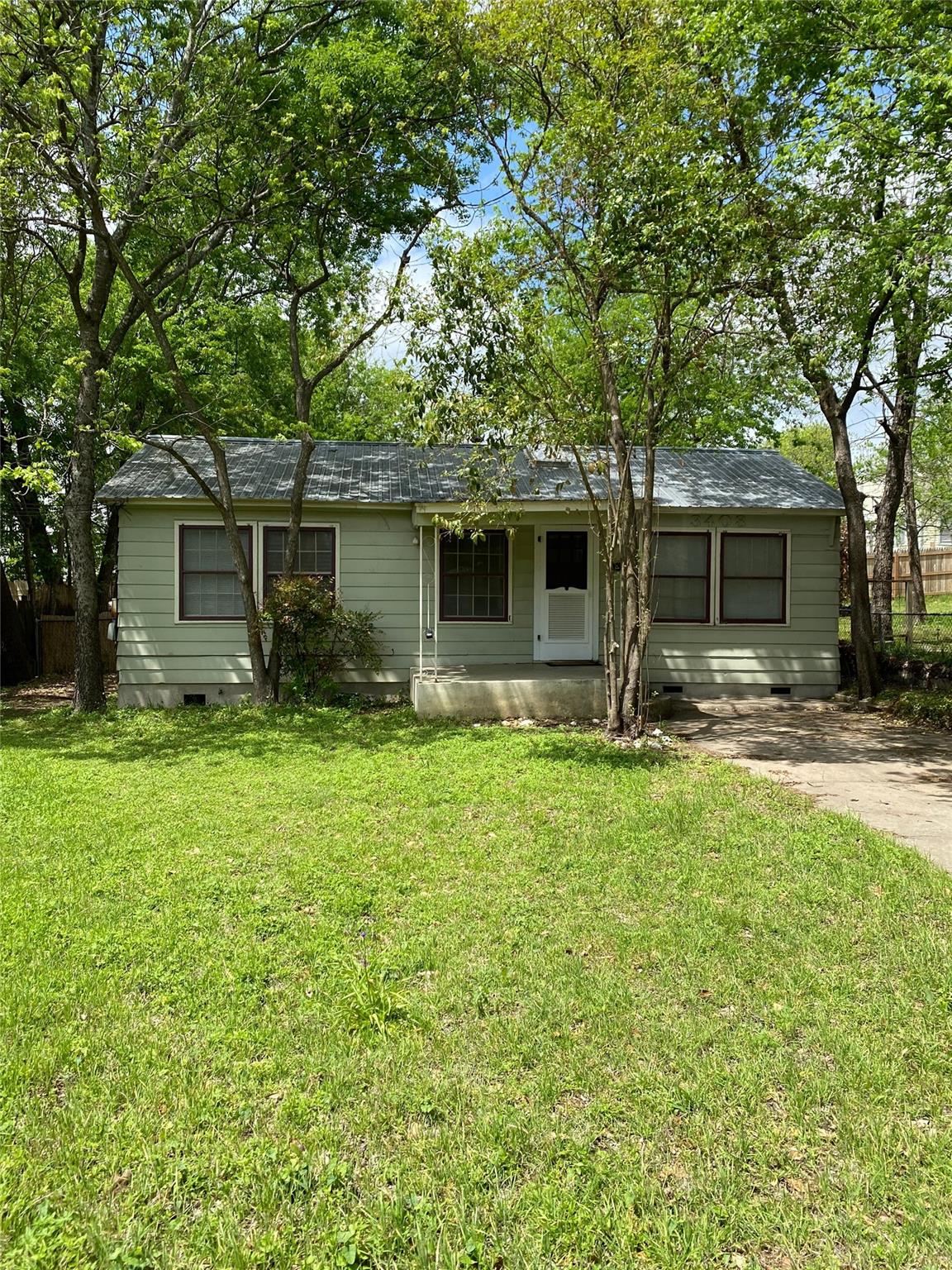 3408 Lafayette Ave Property Photo