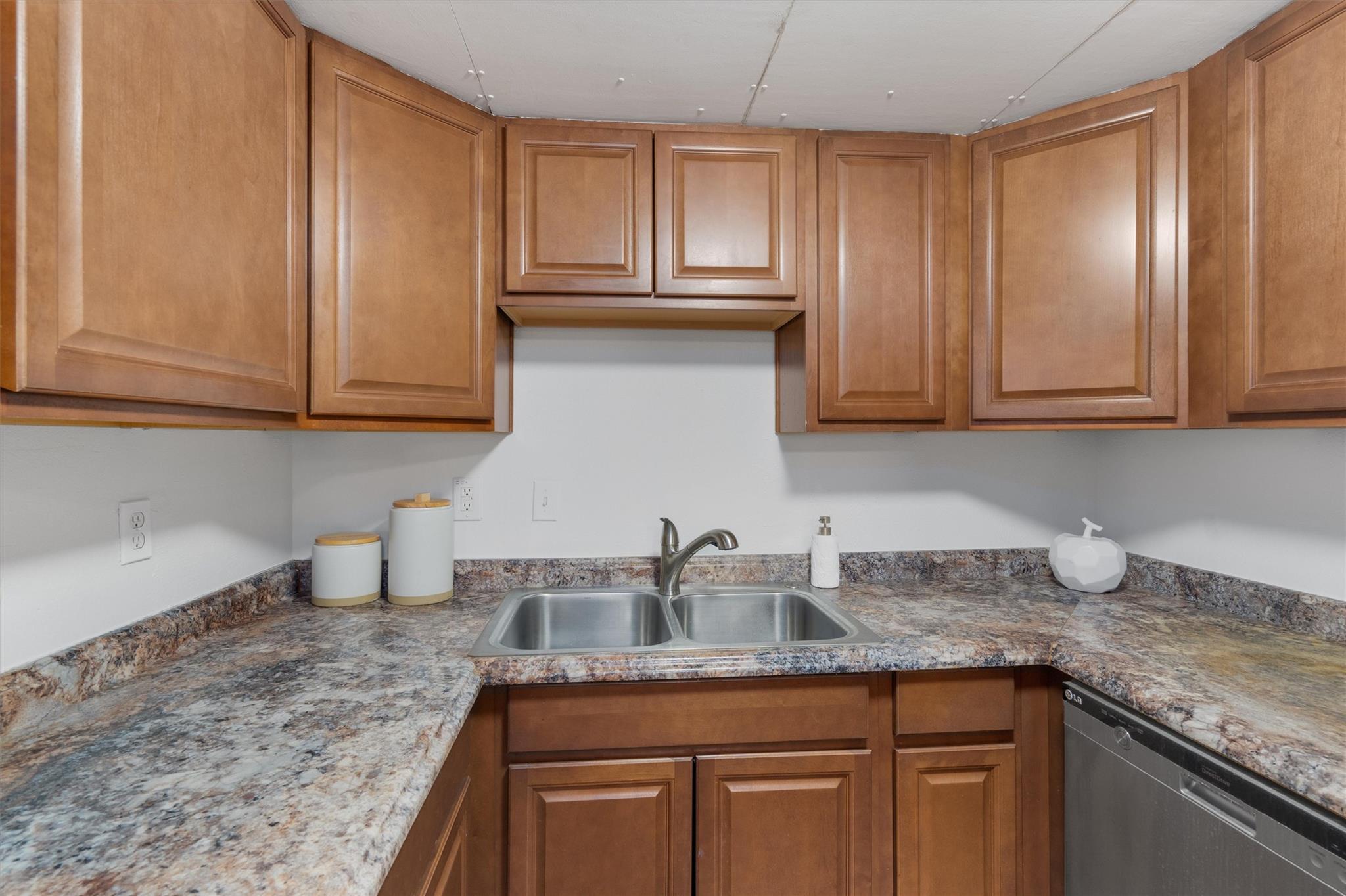 1800 Lavaca St #a108 Property Photo 8