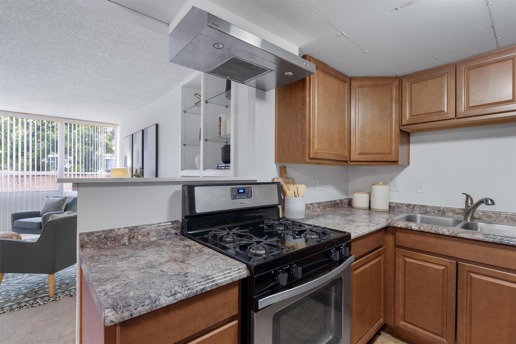 1800 Lavaca St #a108 Property Photo 9
