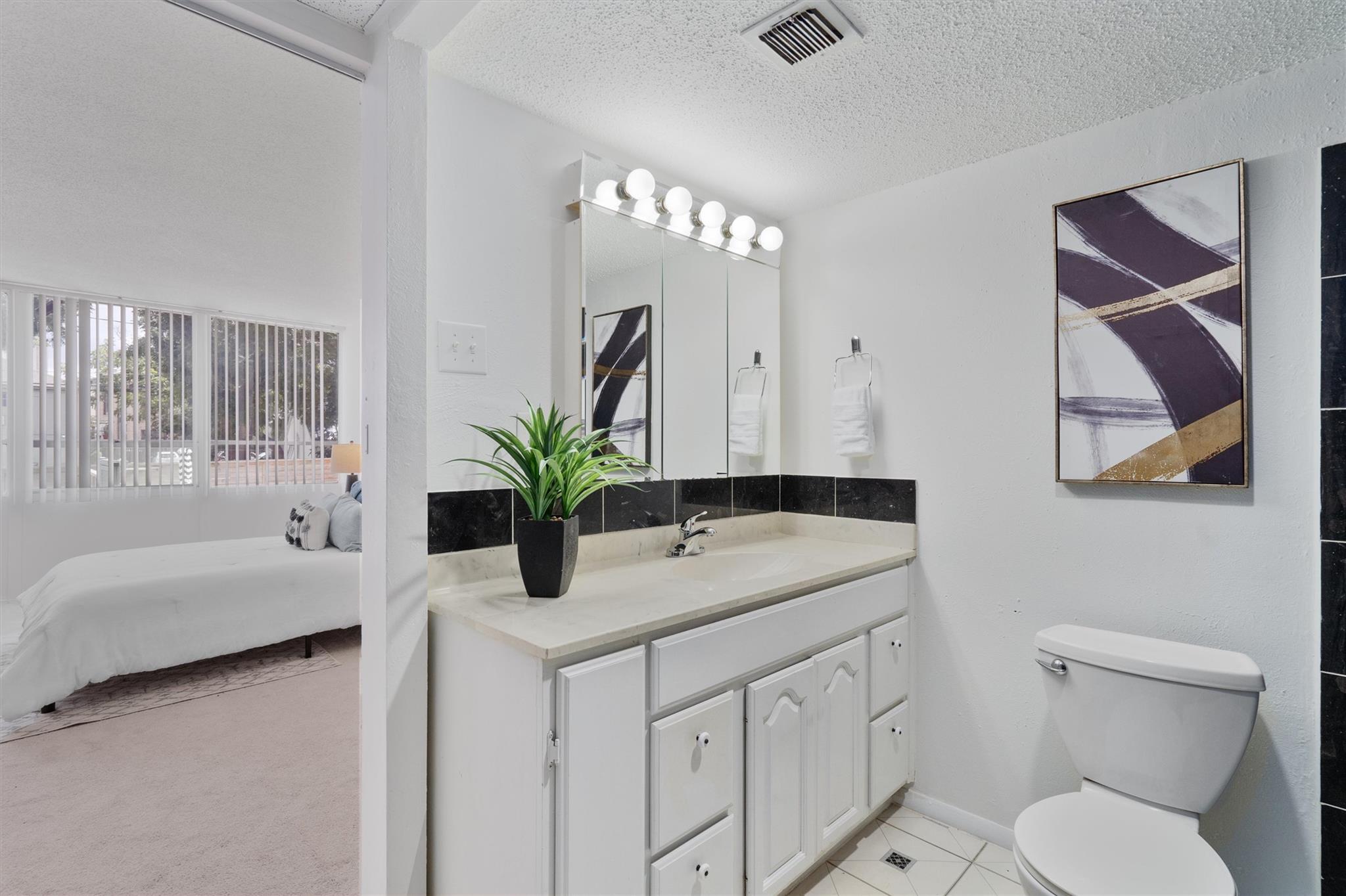 1800 Lavaca St #a108 Property Photo 17
