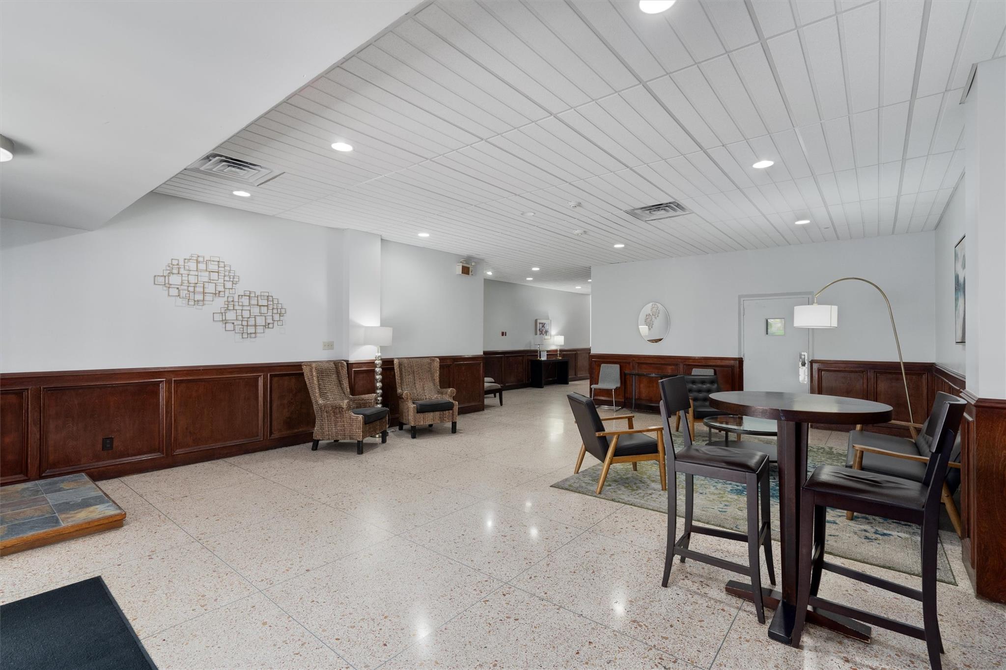 1800 Lavaca St #a108 Property Photo 25