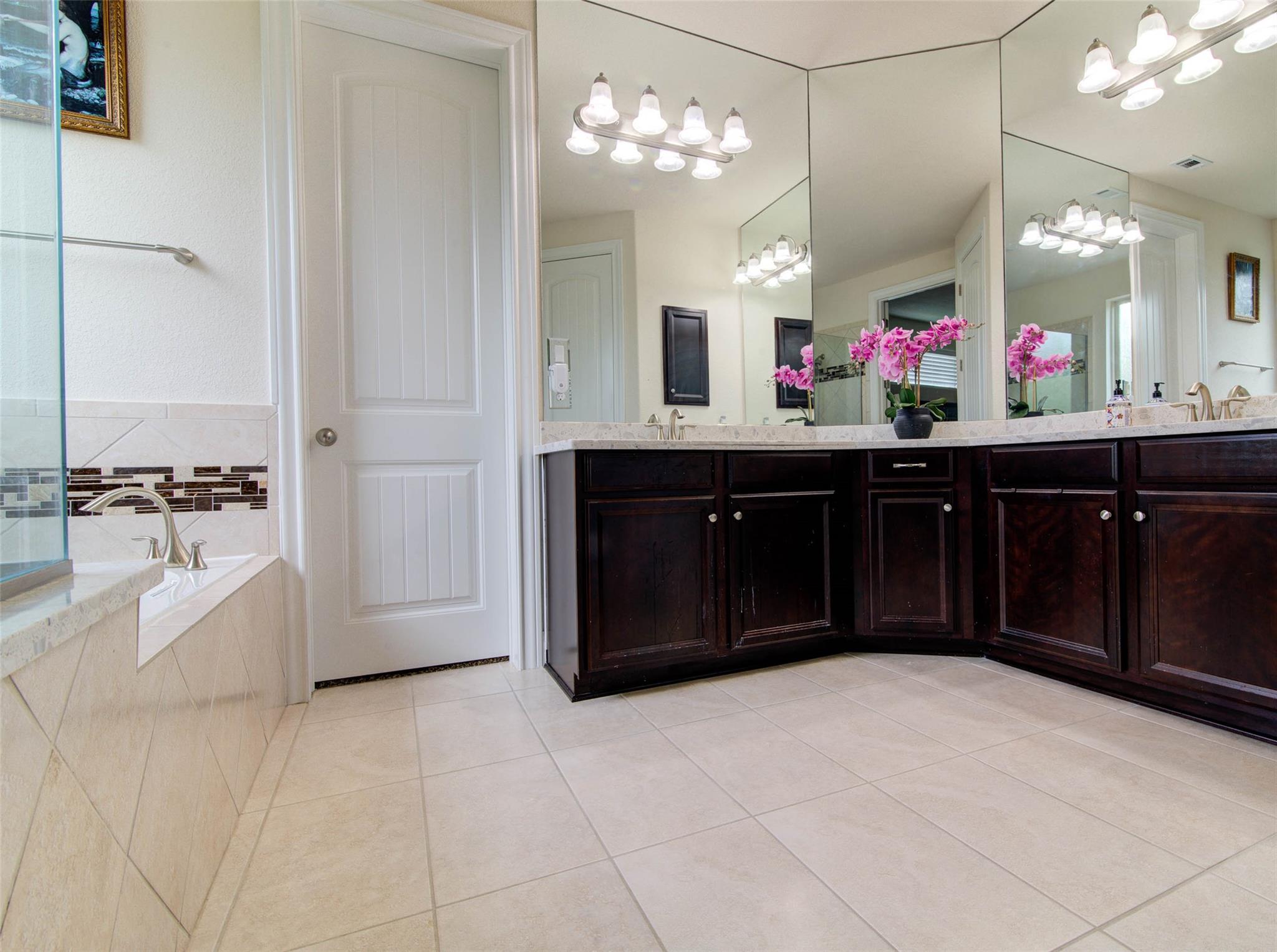 15621 Cabrillo Way Property Photo 11