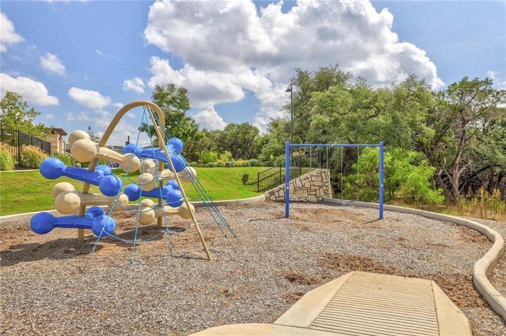 15621 Cabrillo Way Property Photo 20