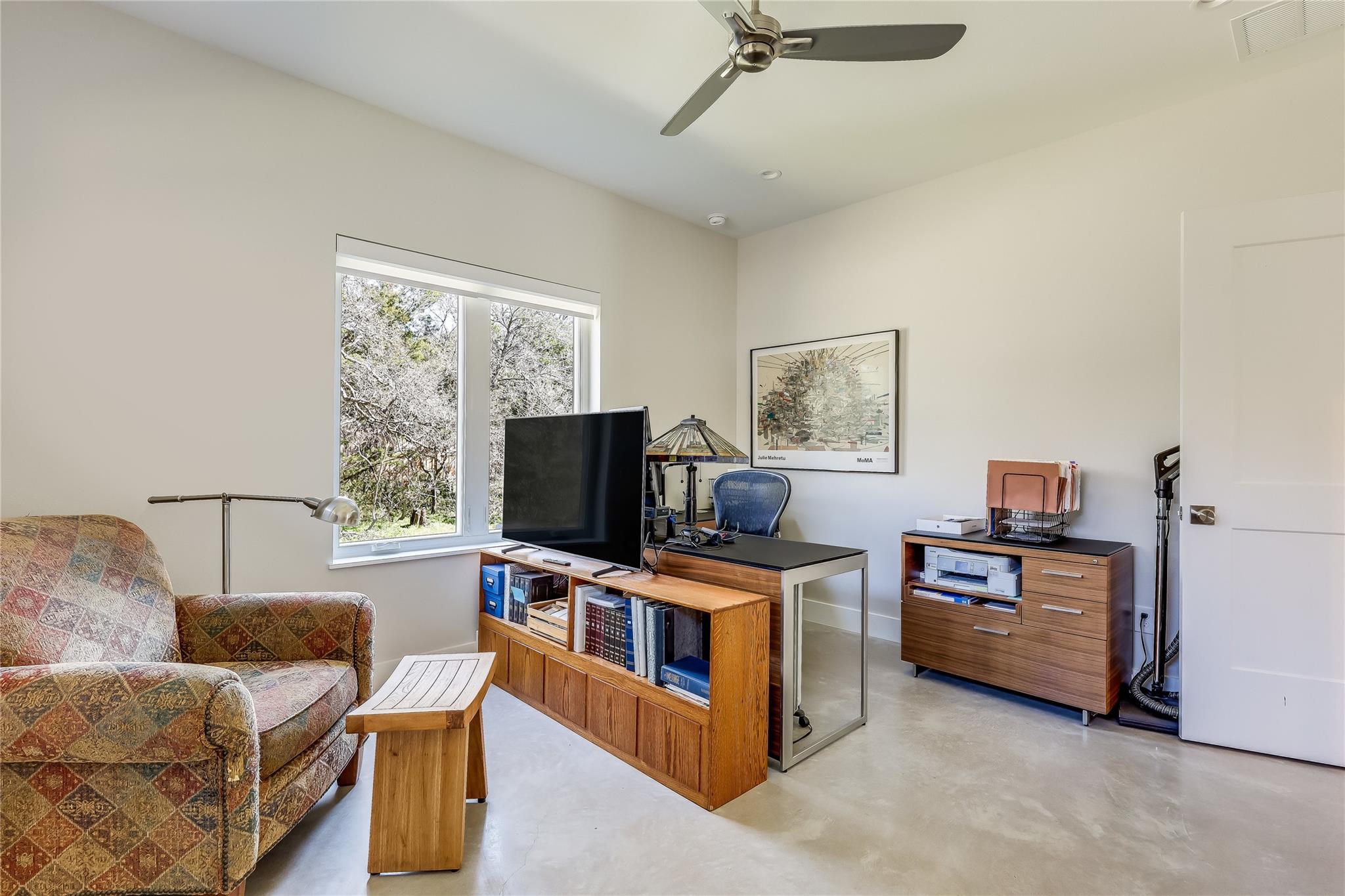 8004 Golden Oaks Ln Property Photo 38