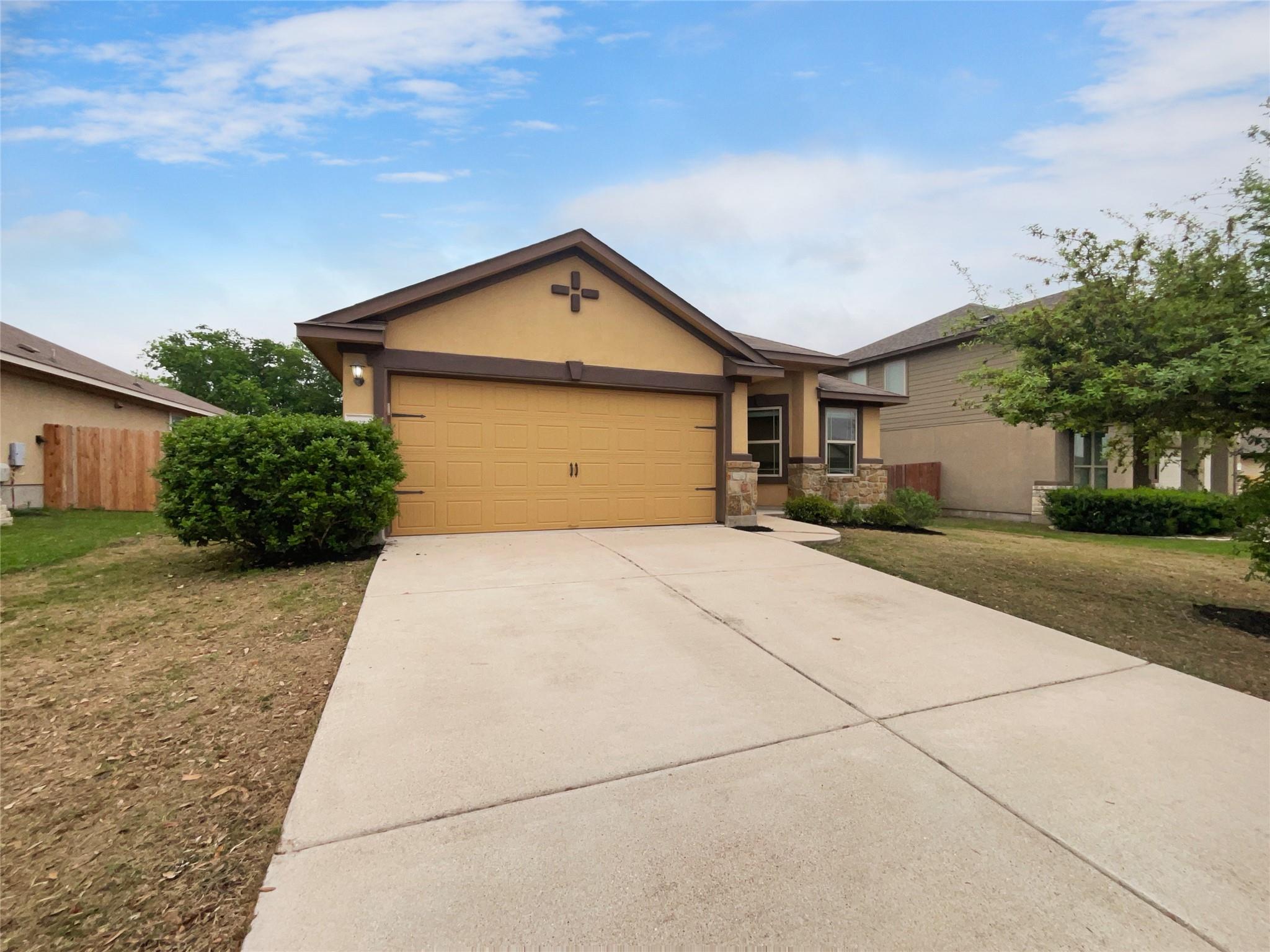 19333 Nicole Ln Property Photo