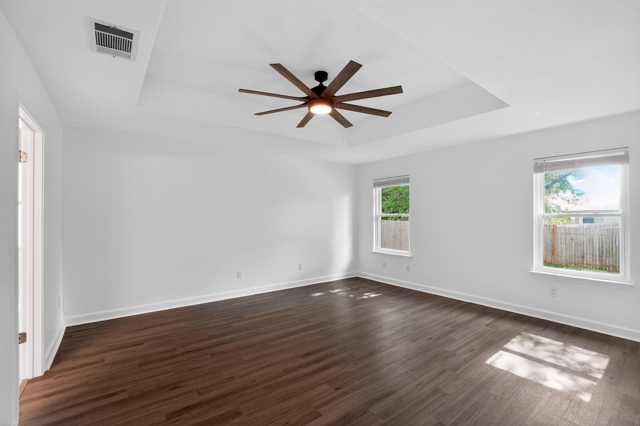 3911 Haleys Way Property Photo 13