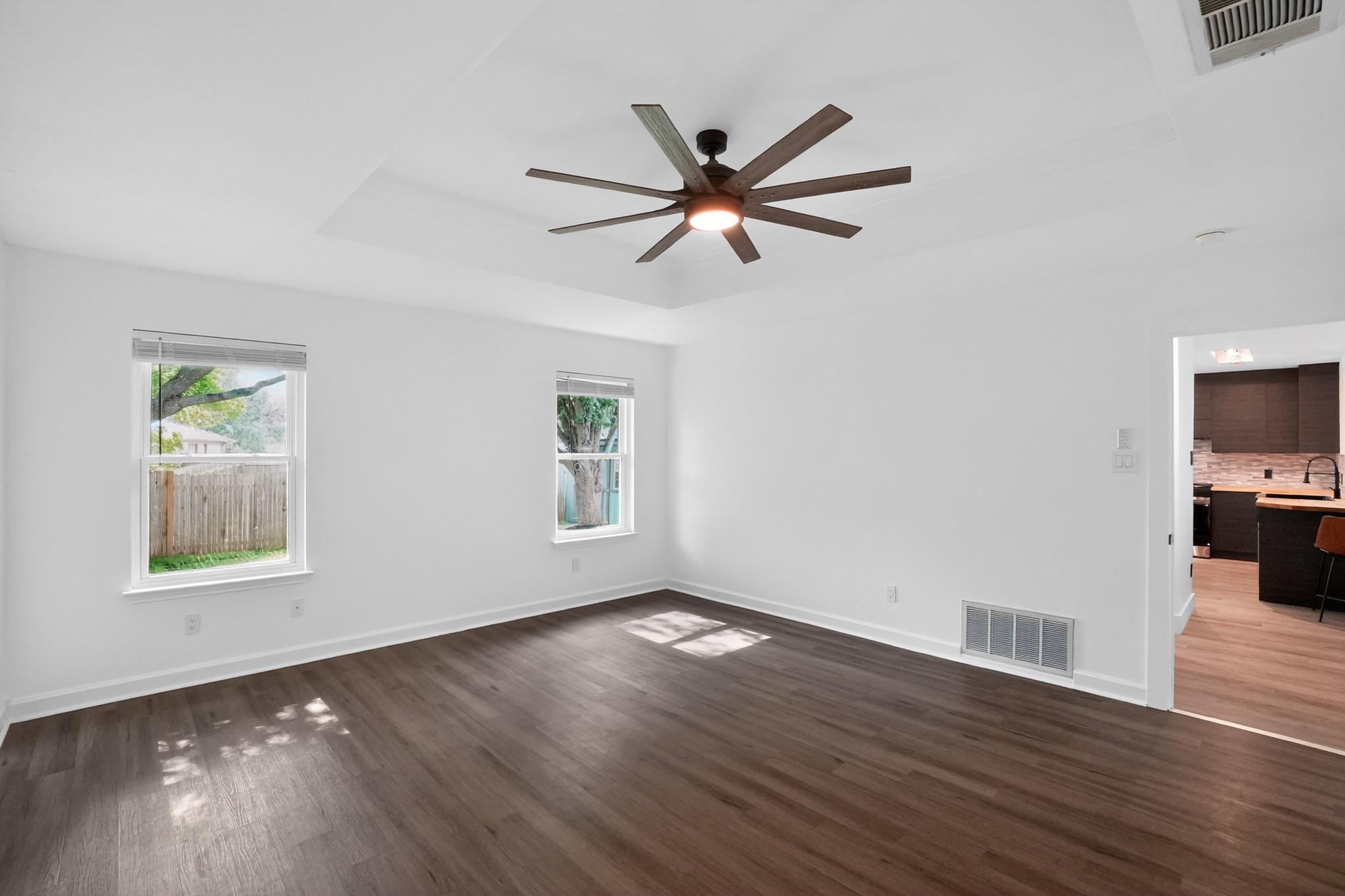 3911 Haleys Way Property Photo 14
