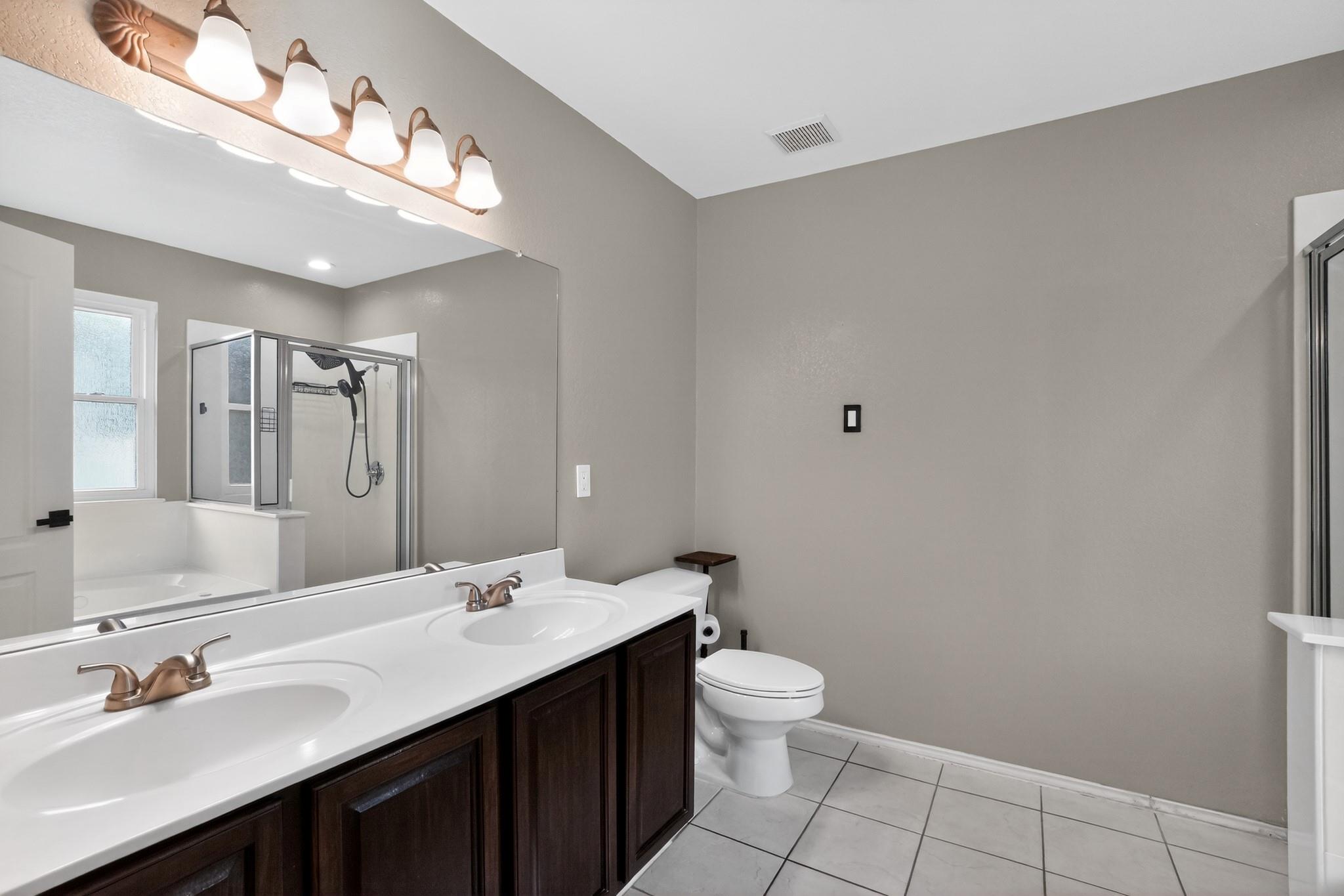 3911 Haleys Way Property Photo 15