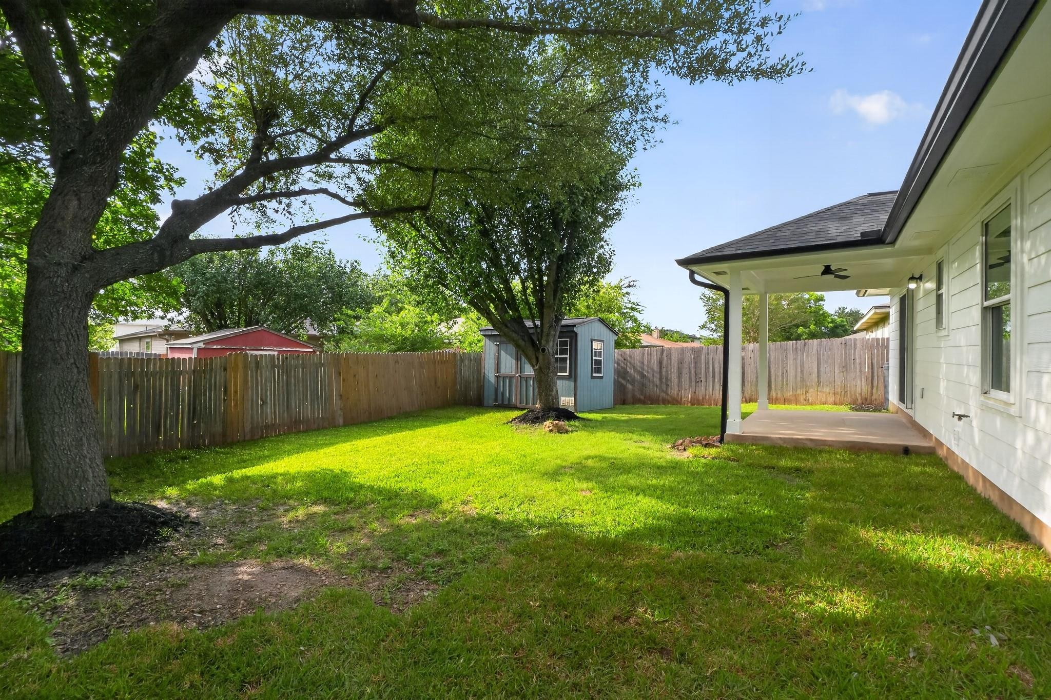 3911 Haleys Way Property Photo 24