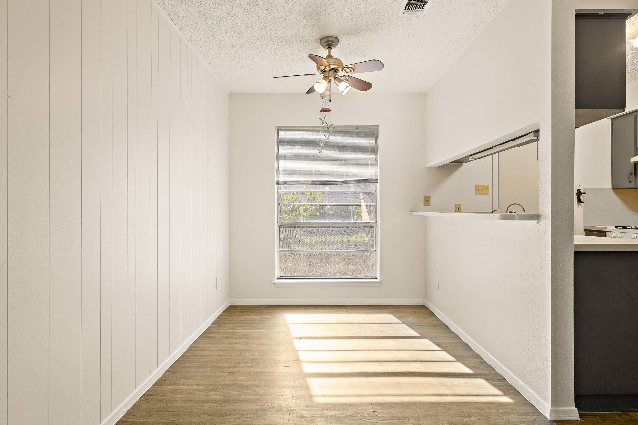 2402 Cottonwood Dr Property Photo 6