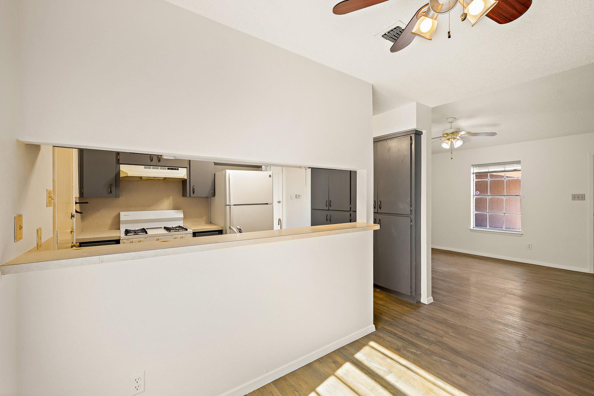 2402 Cottonwood Dr Property Photo 8