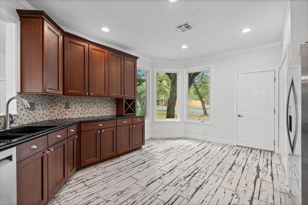13201 Briar Hollow Dr Property Photo 11