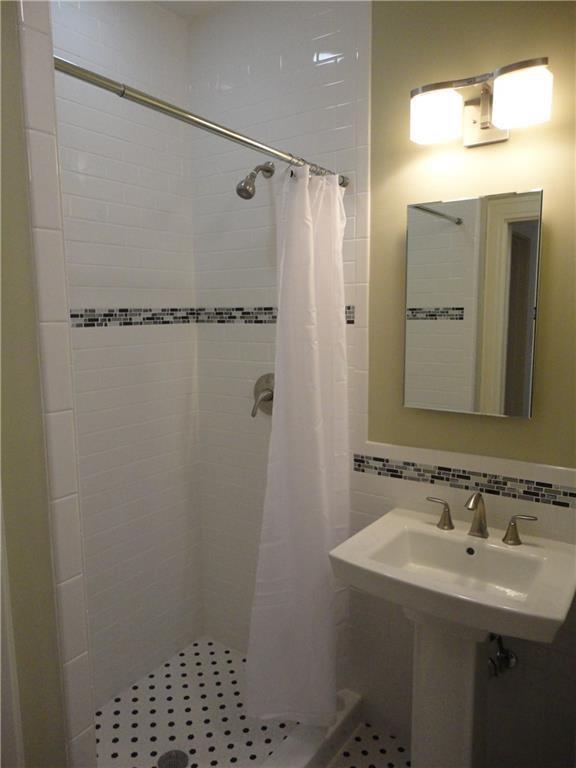 311 Moore Blvd #b Property Photo 8