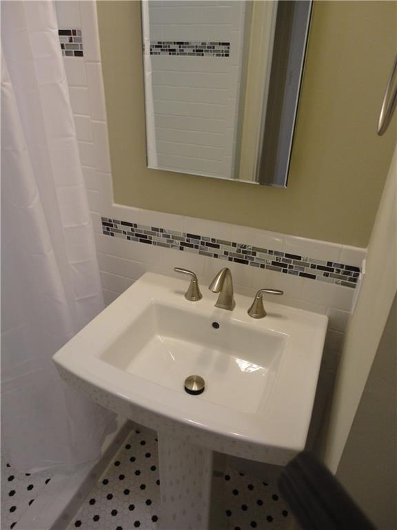 311 Moore Blvd #b Property Photo 9