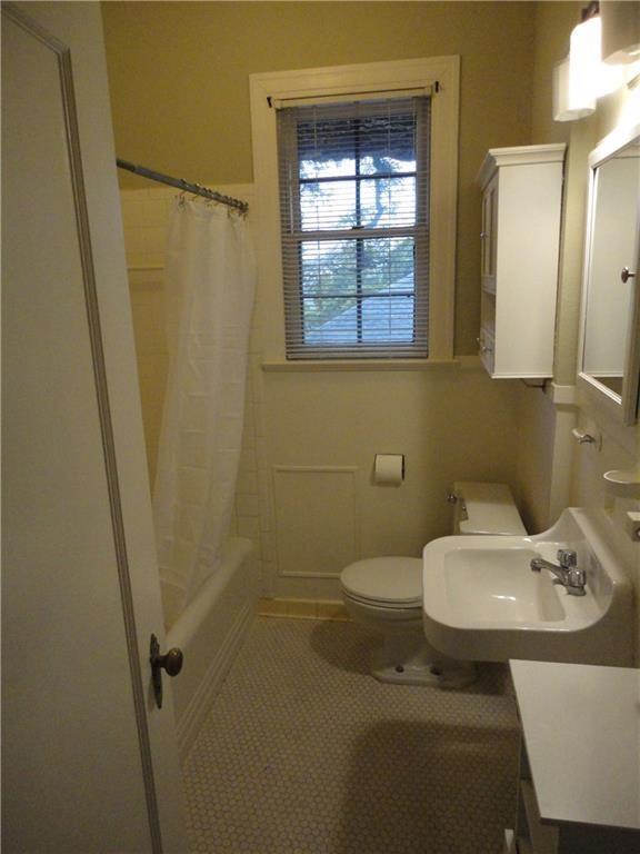 311 Moore Blvd #b Property Photo 12