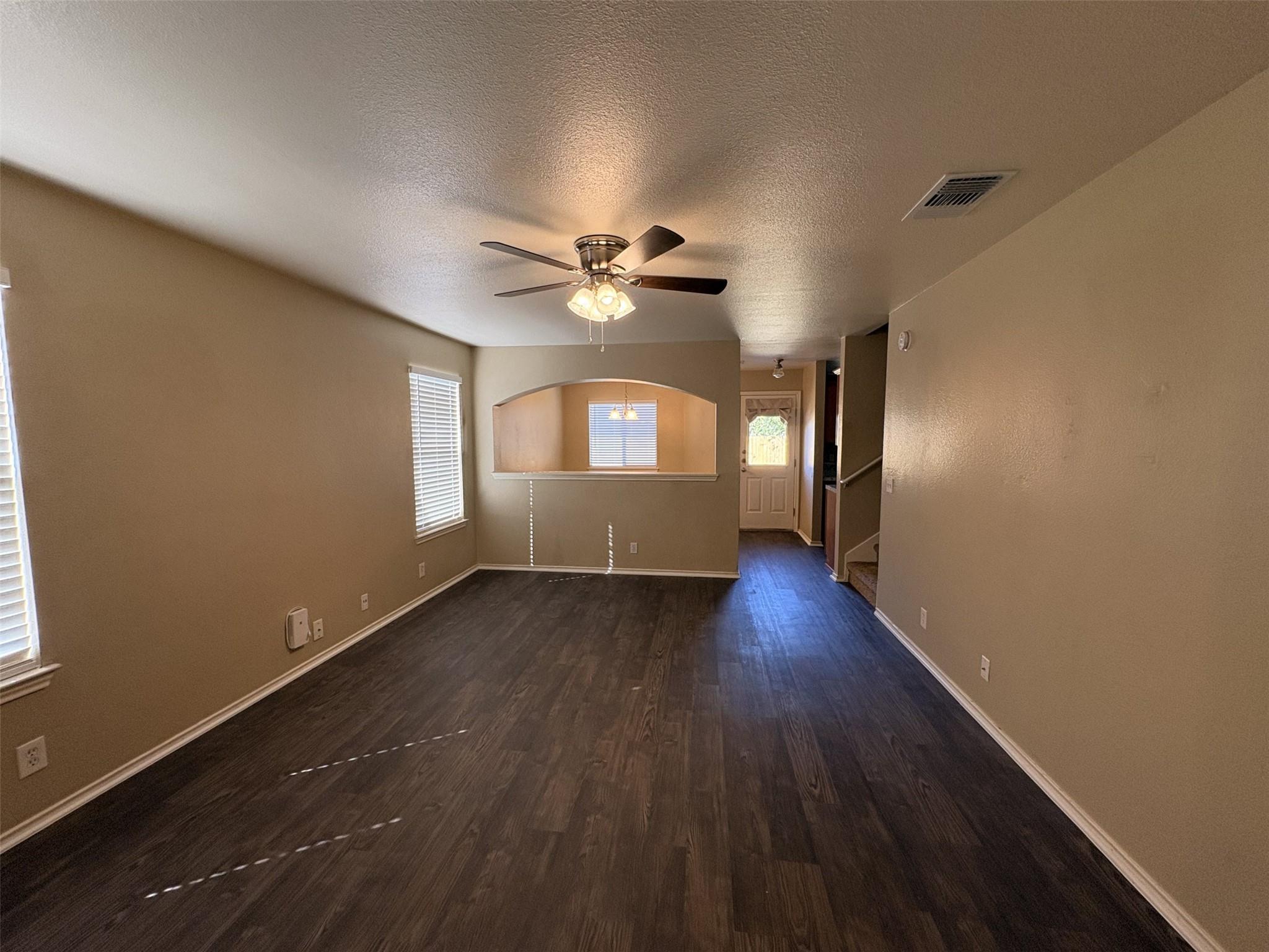 6808 Sabrina Dr Property Photo 2