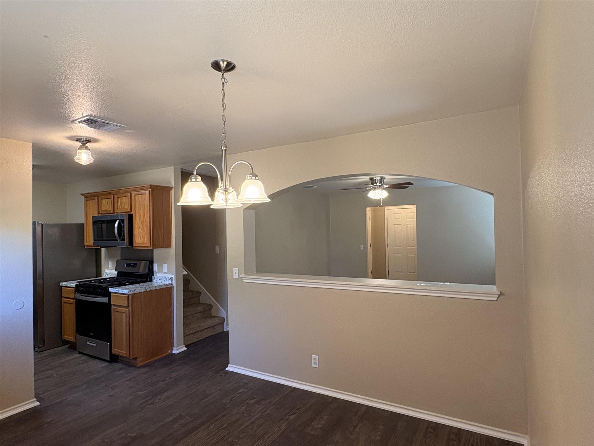 6808 Sabrina Dr Property Photo 10
