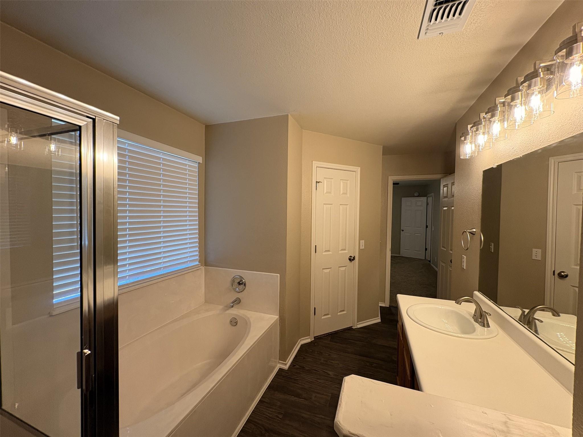 6808 Sabrina Dr Property Photo 15