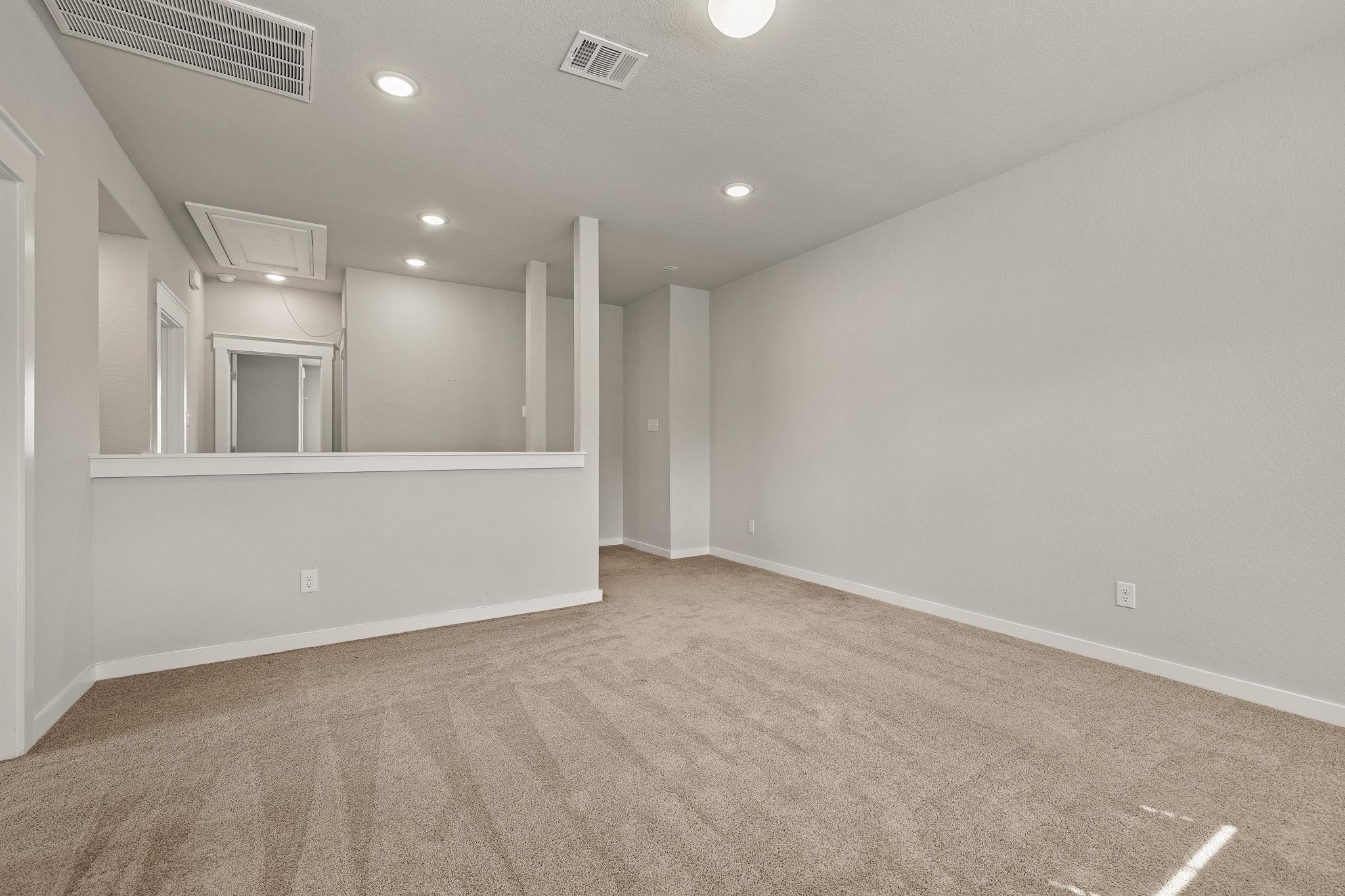 2233 Calvert Dr Property Photo 22