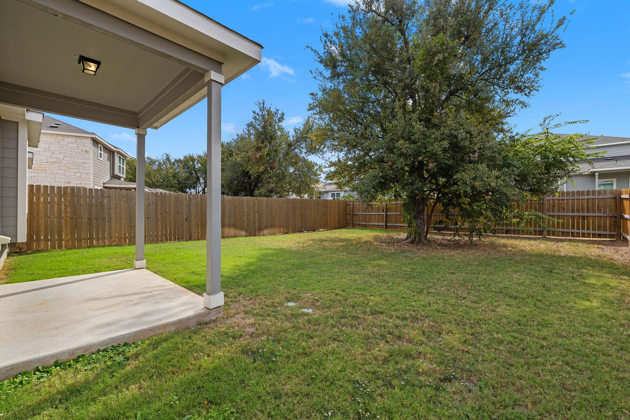 2233 Calvert Dr Property Photo 30