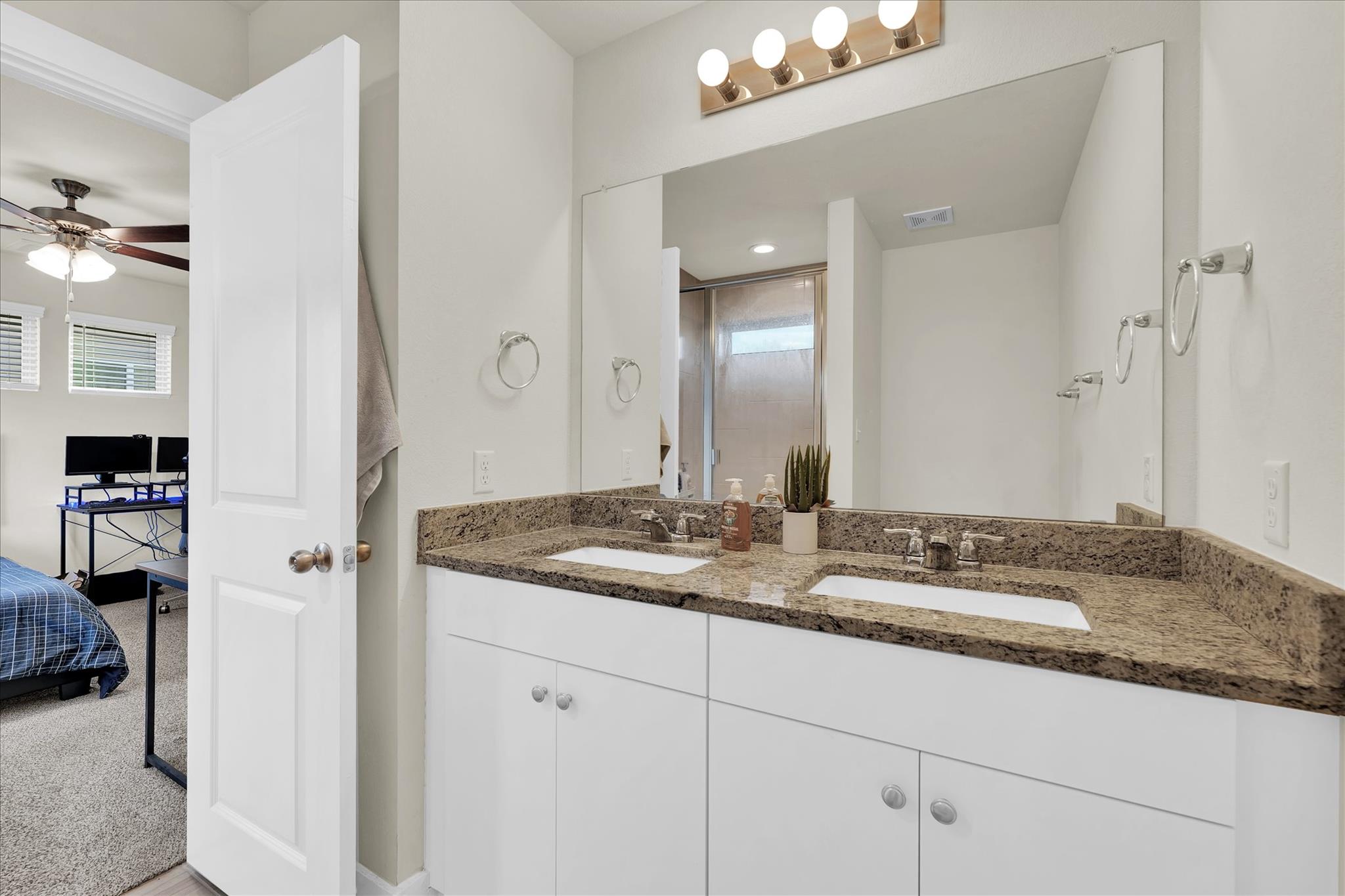 433 White Steppe Way #53 Property Photo 16