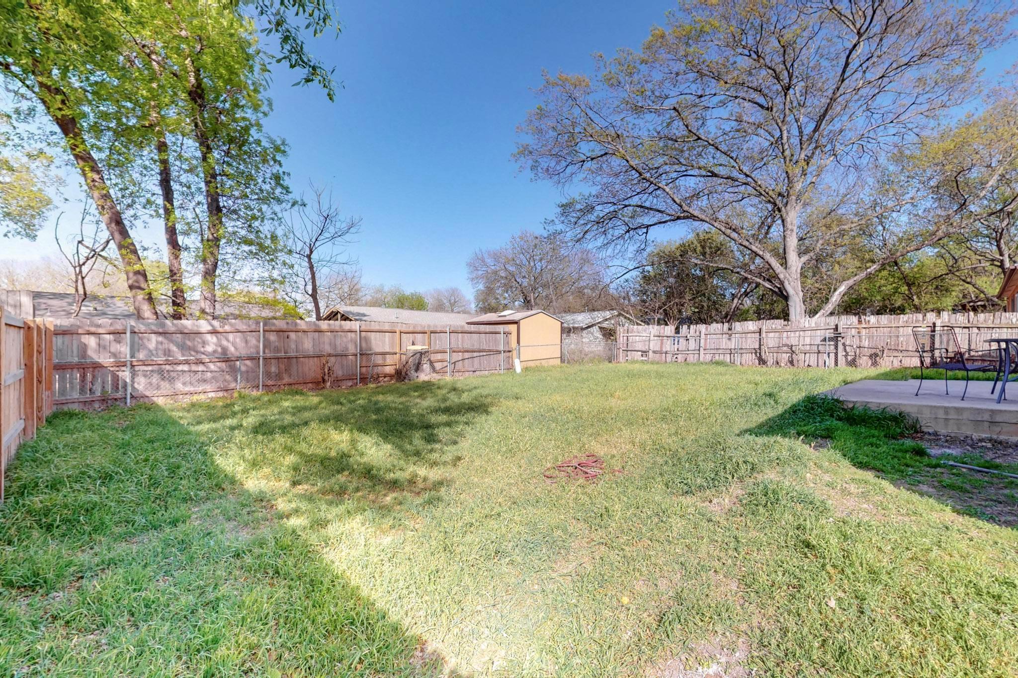 408 Blueberry Hl Property Photo 18