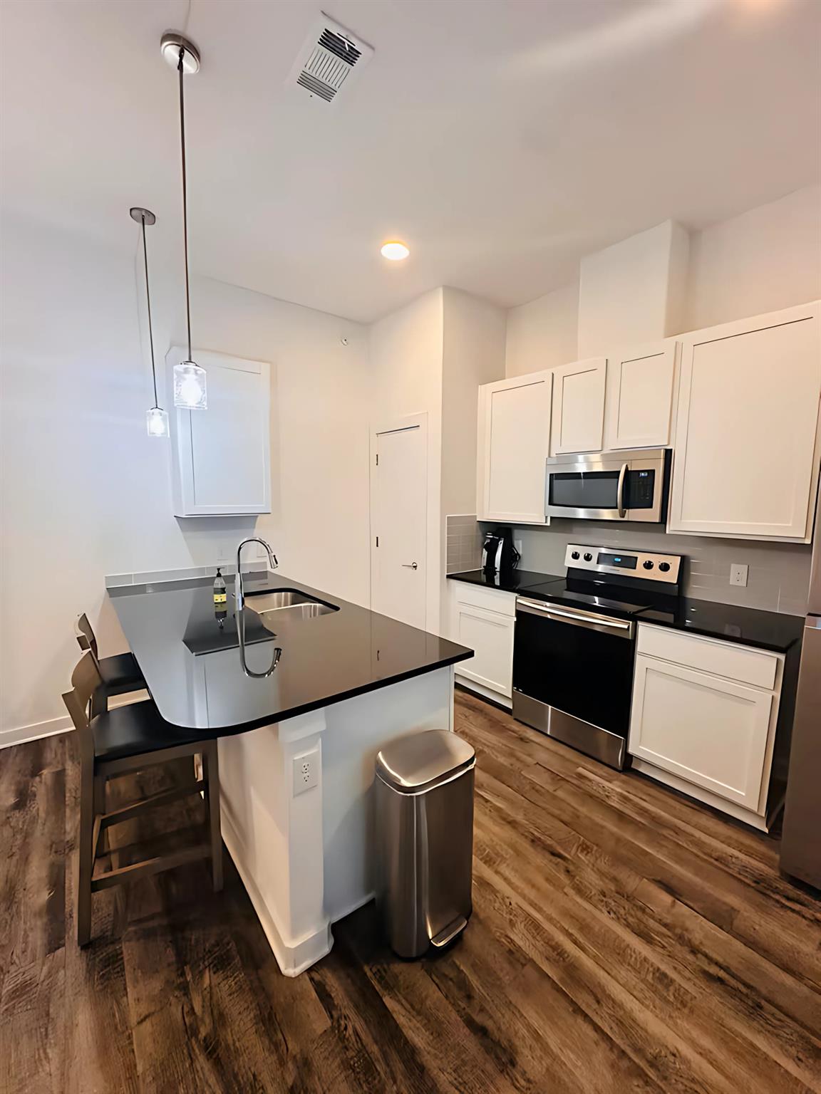 680 Naumann Dr #a4 None #a4 Property Photo 4
