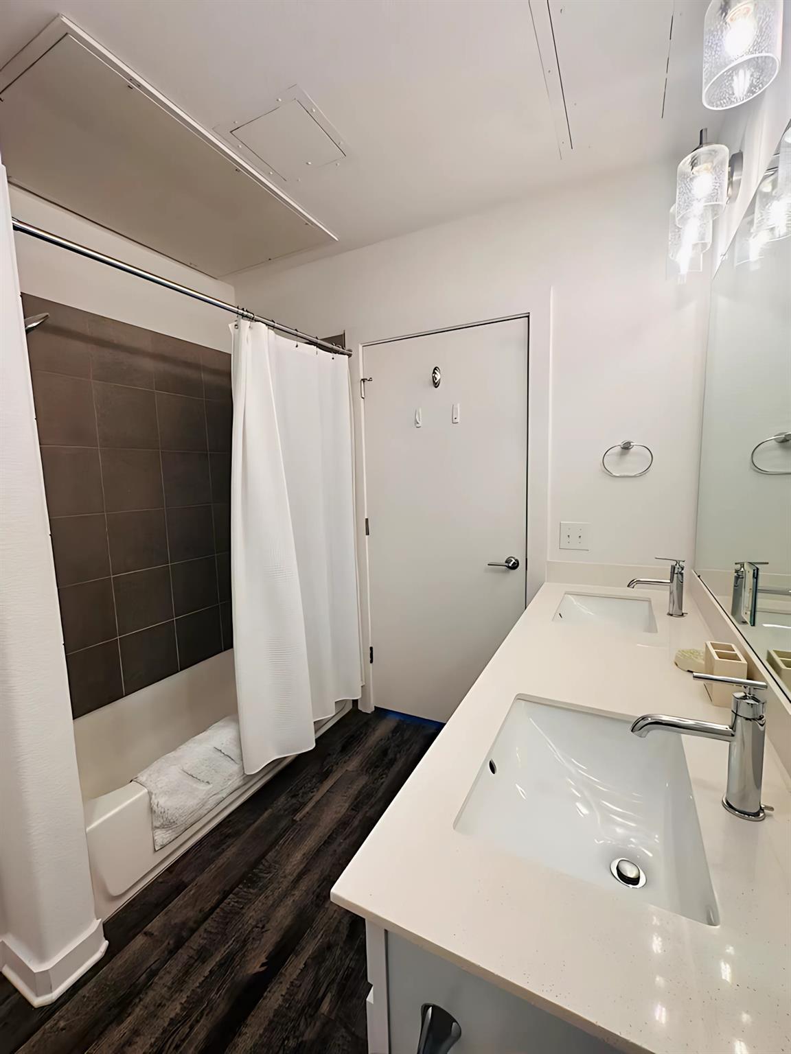 680 Naumann Dr #a4 None #a4 Property Photo 8