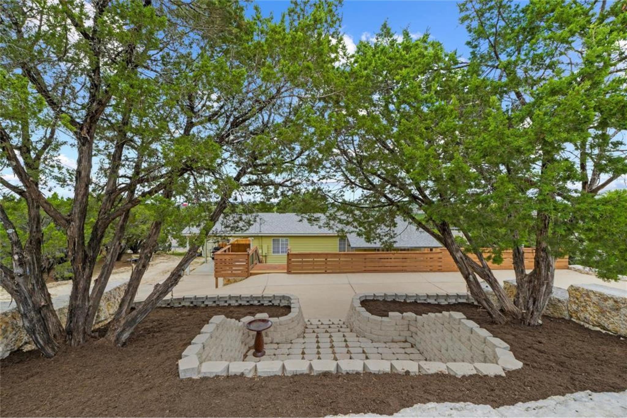 8104 Bronco Ln Property Photo 1