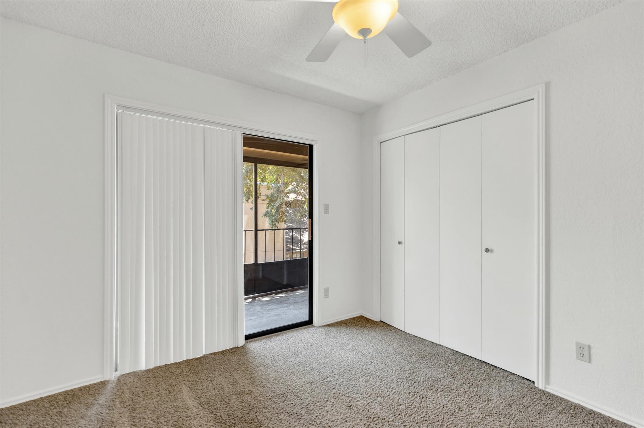 1202 Thorpe Ln #208 Property Photo 12