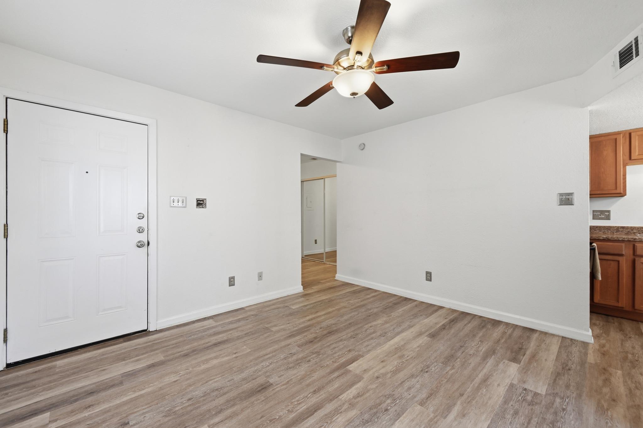 2500 Burleson Rd #402 Property Photo 5
