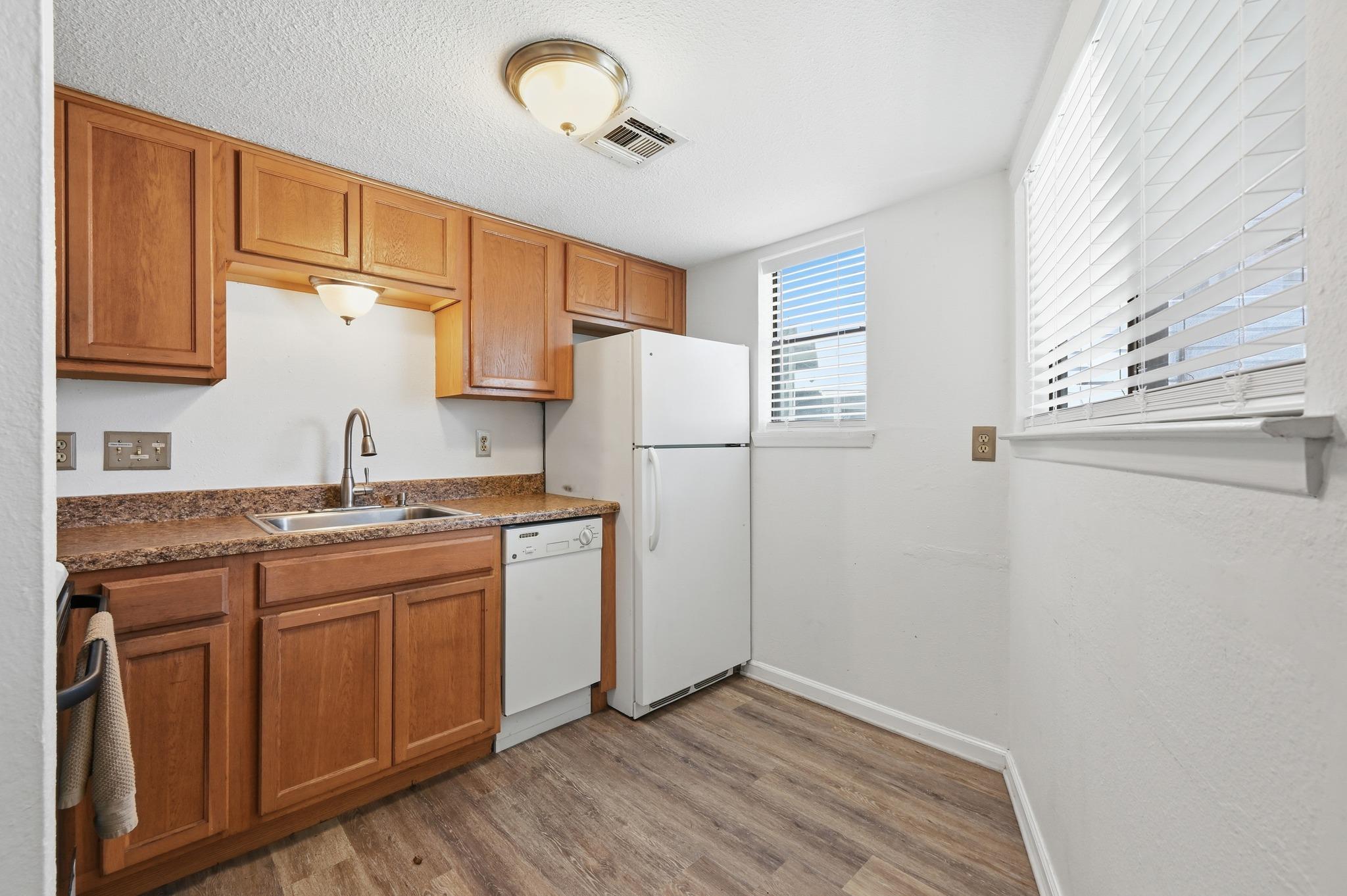 2500 Burleson Rd #402 Property Photo 8