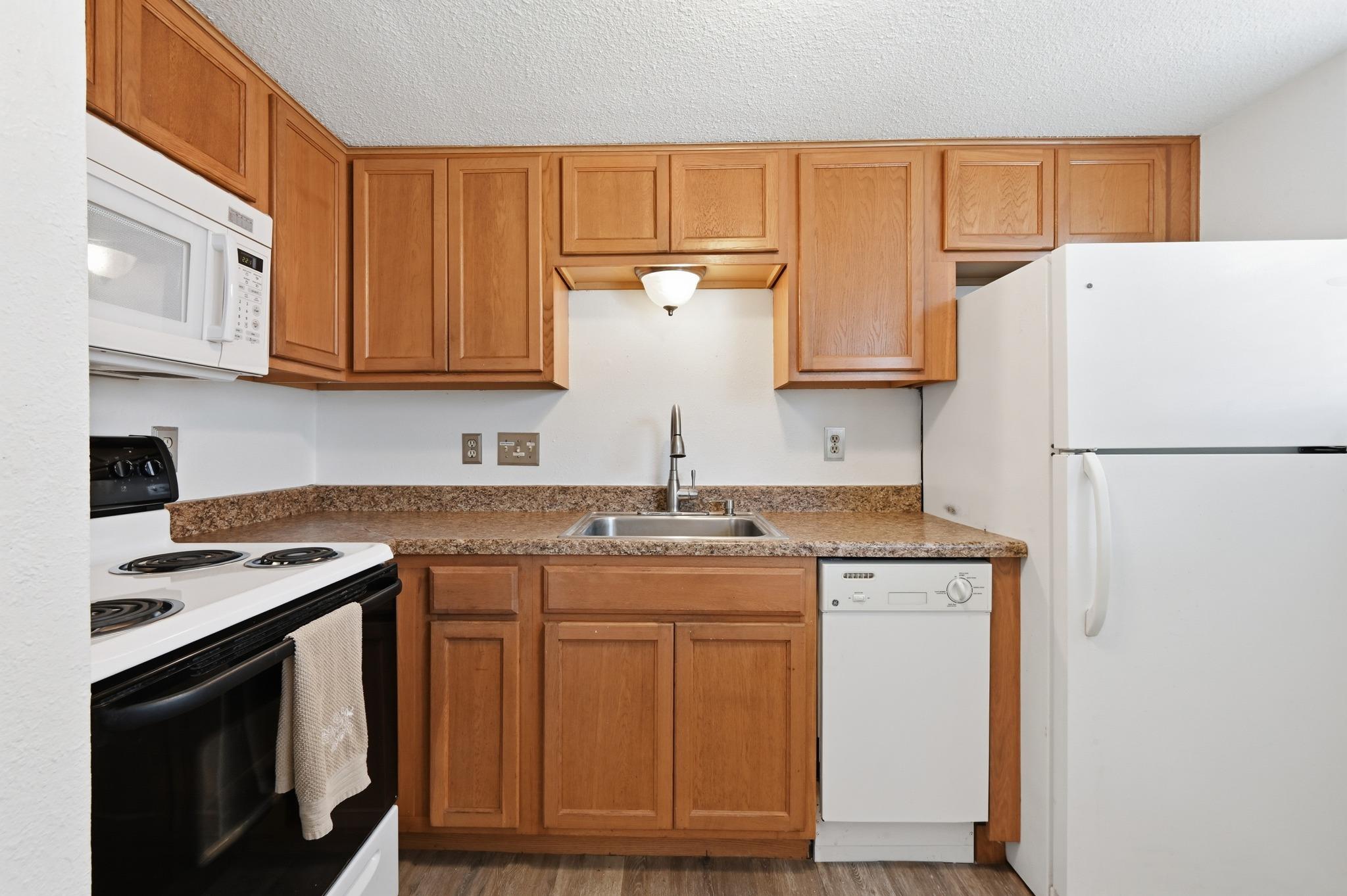 2500 Burleson Rd #402 Property Photo 9