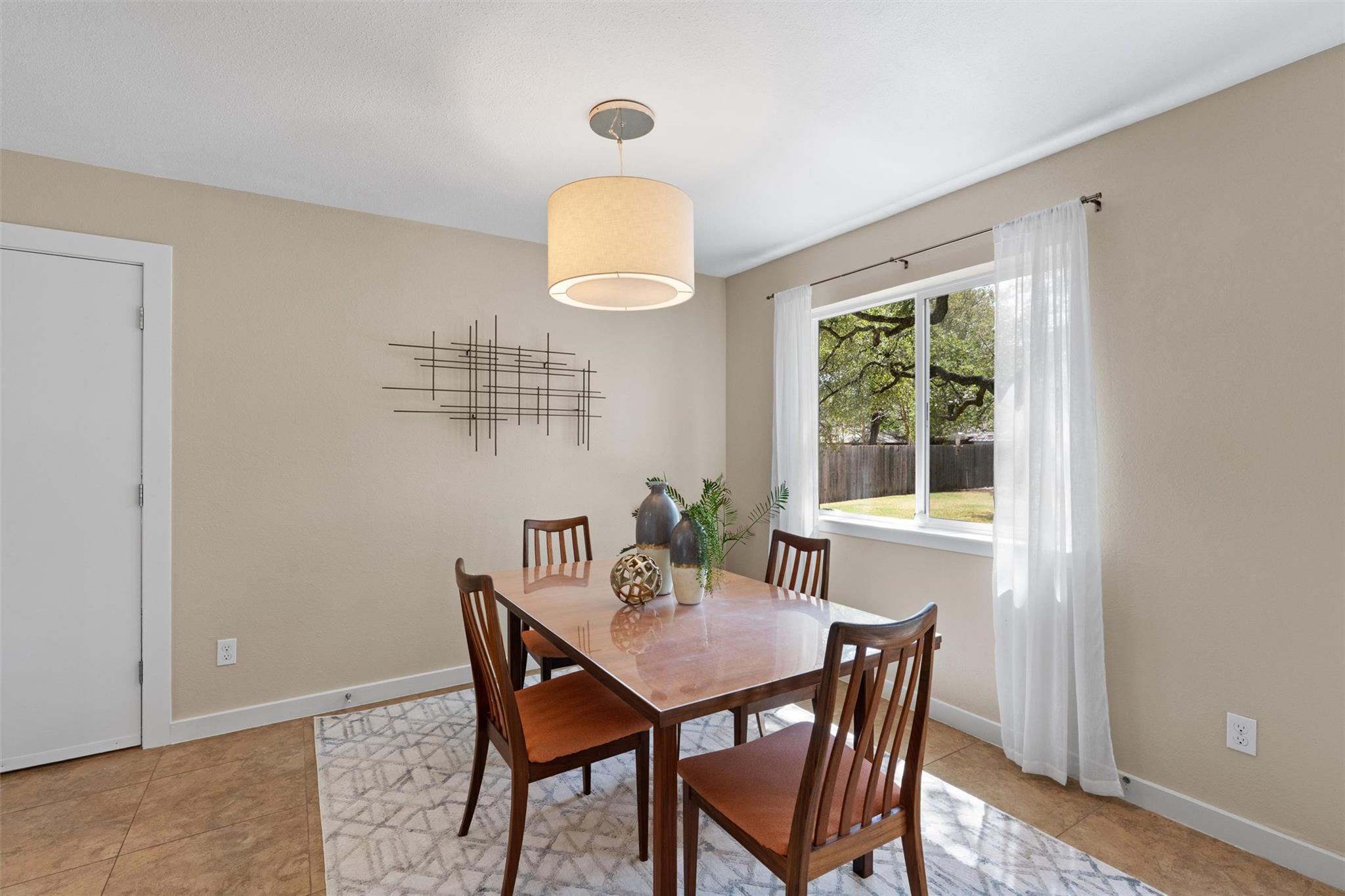 4111 Everest Ln Property Photo 9